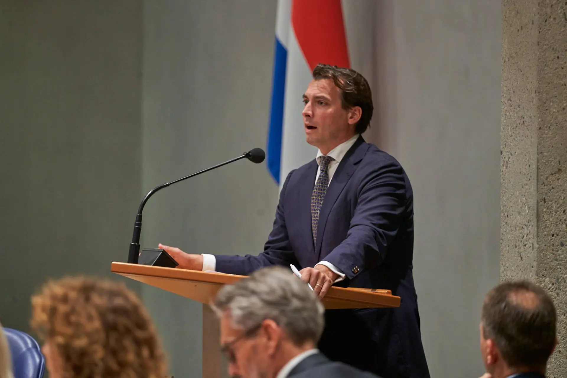 Thierry Baudet dwingt duidelijkheid af: wie loog over Wilders’ migratieplan?