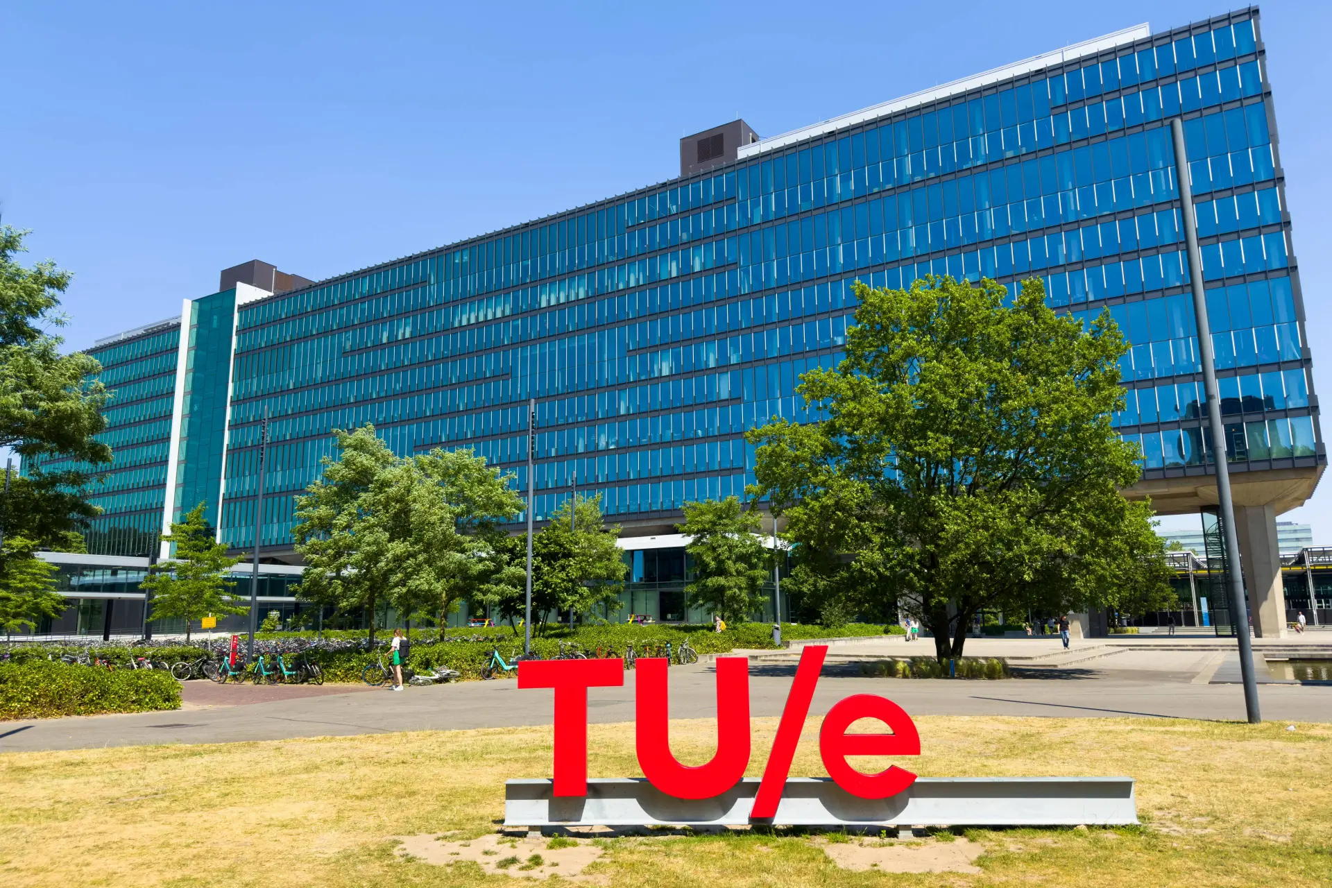 TU Eindhoven bevriest samenwerking met Israël: academisch idealisme of politiek activisme?
