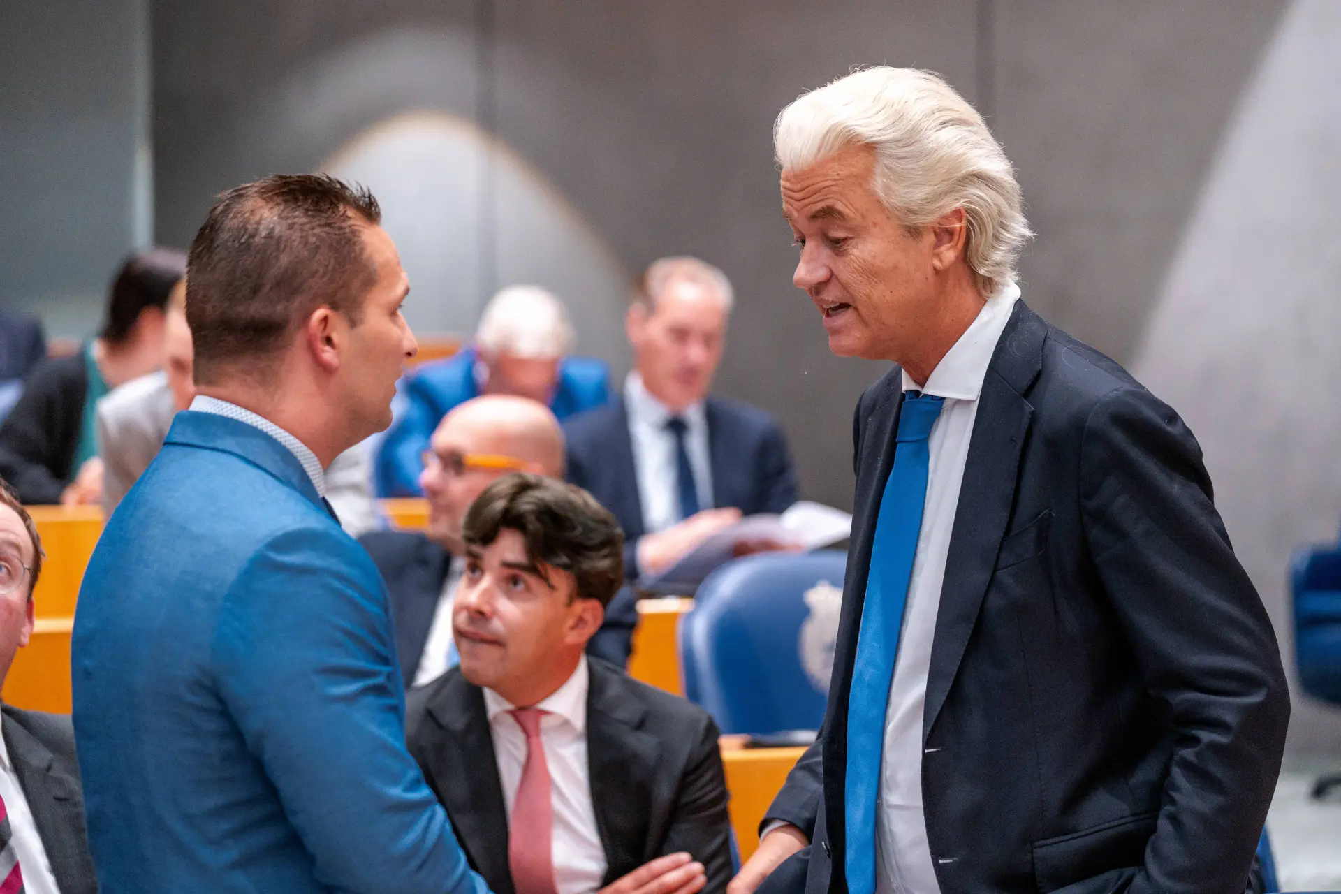 VVD en NSC saboteren Wilders opnieuw: kartel blijft grenzen wagenwijd openzetten
