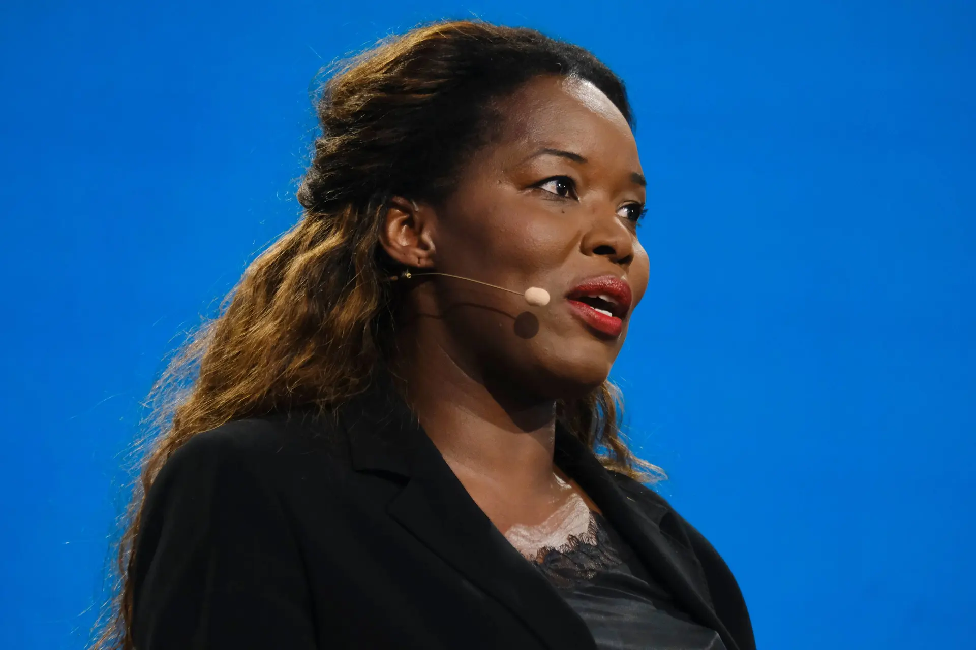 Assita Kanko beklaagt zich over ‘extreemrechts’, maar het echte probleem heet links