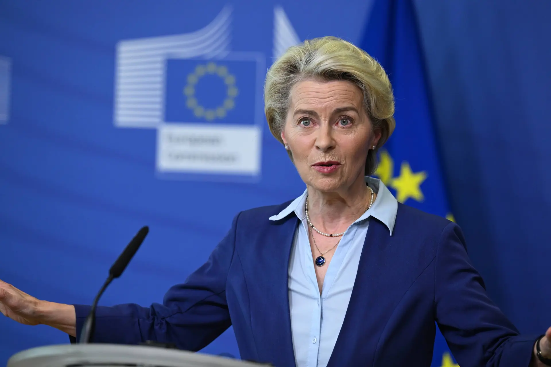 Von der Leyen in paniek: VS gooit tariefbom van 30% op EU-export