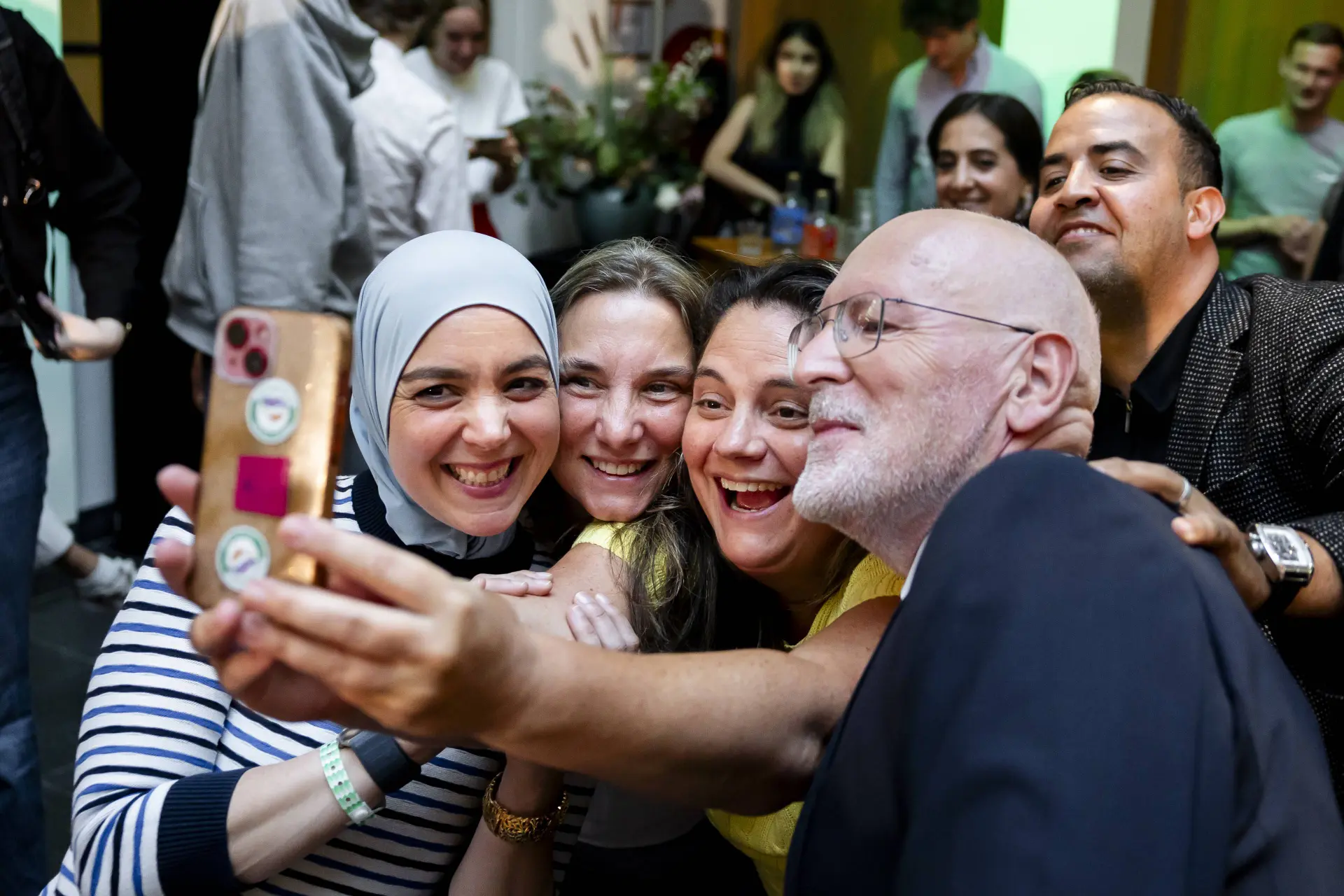 -Cultuur onder Vuur- Wat wil Frans Timmermans met onze pensioenen? En hoe zit het met zijn eigen pensioen?