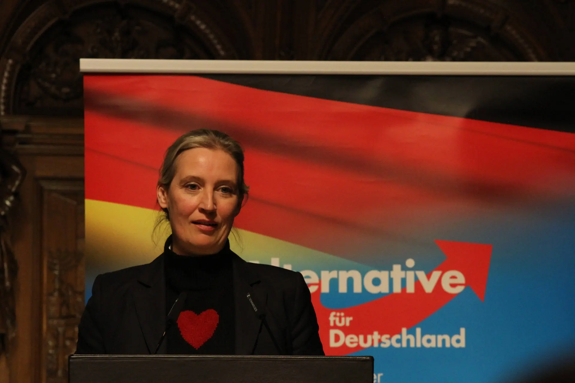 AfD klimt naar nummer één – establishment doet alsof er niets gebeurt