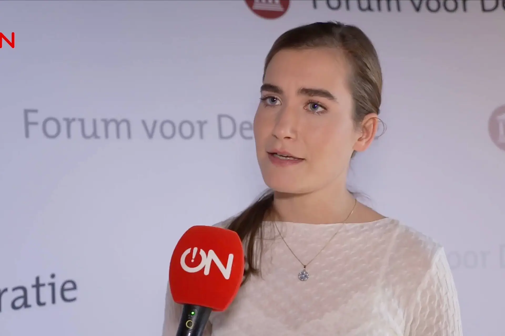 Lidewij de Vos in eerste interview als FVD-lijsttrekker: “Mijn generatie loopt vast, dat moet veranderen”