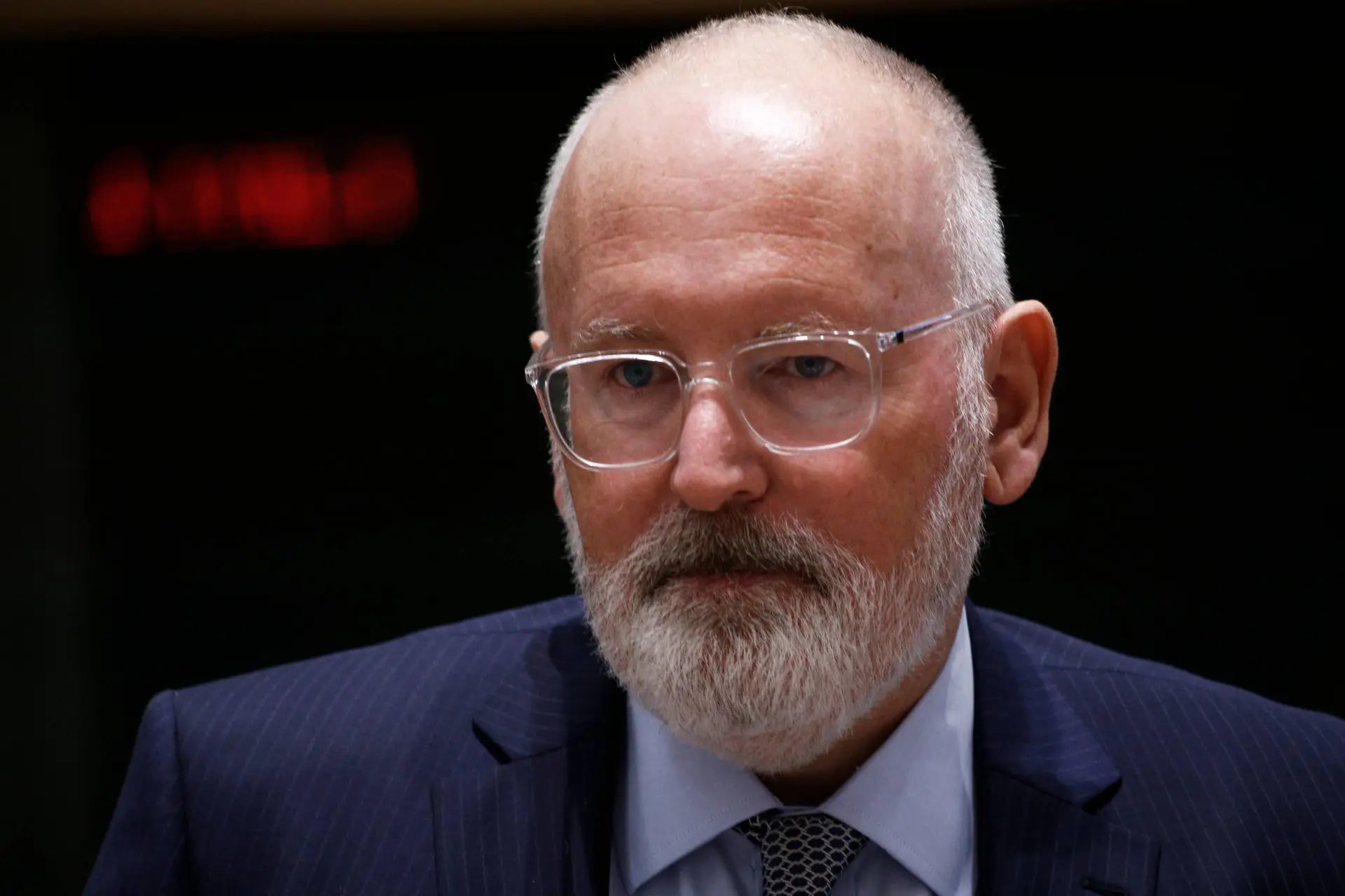 Frans Timmermans liegt: zegt dat Wilders mensen wil uitzetten om huidskleur