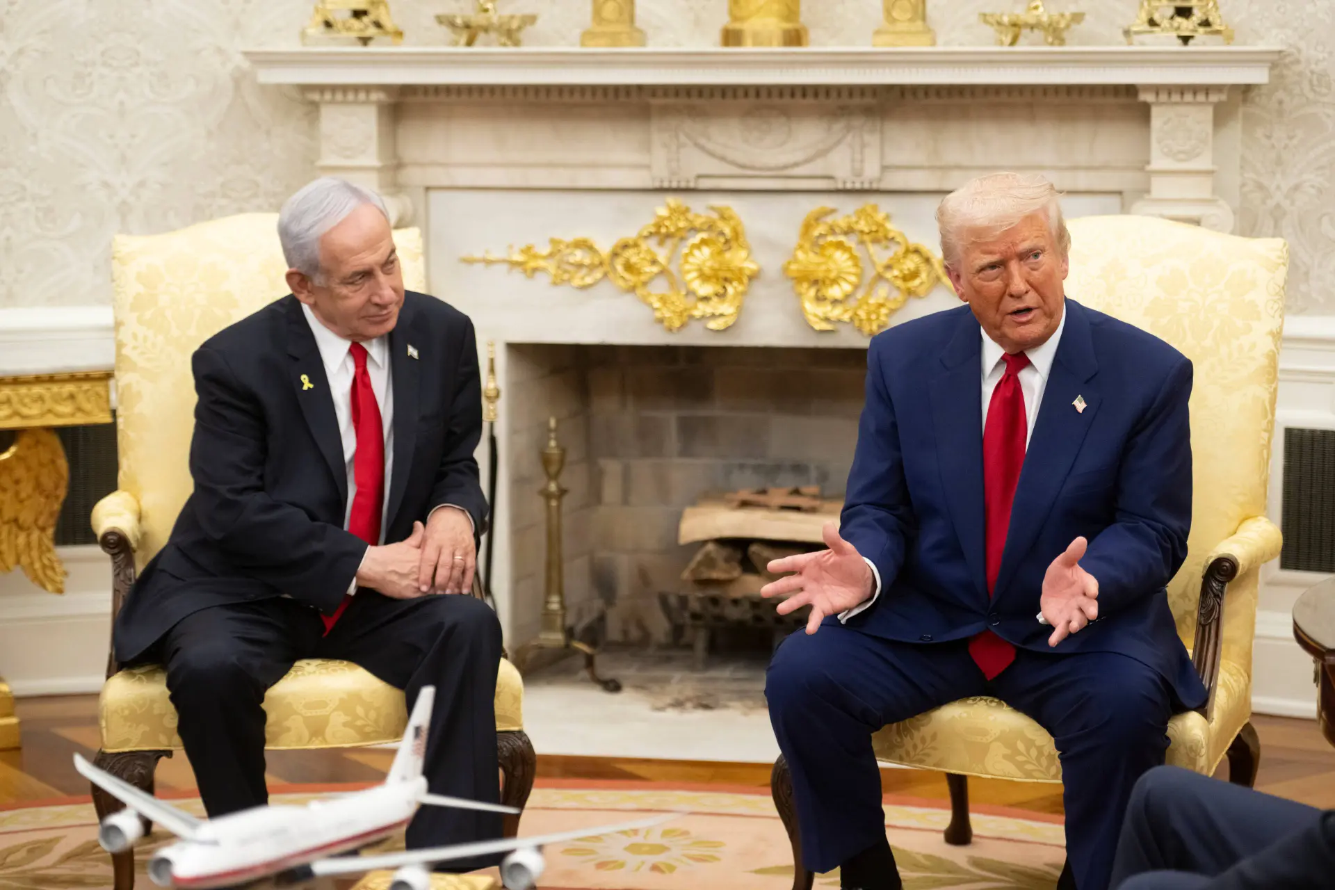 Witte Huis woedend op Netanyahu: “Elke keer als er vooruitgang is, bombardeert hij iemand”