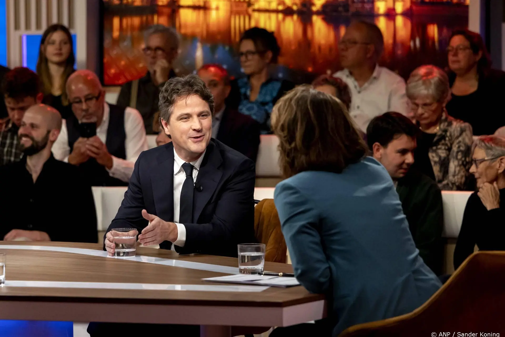 Bontenbal wil in formatie 'niet alleen over links of rechts'