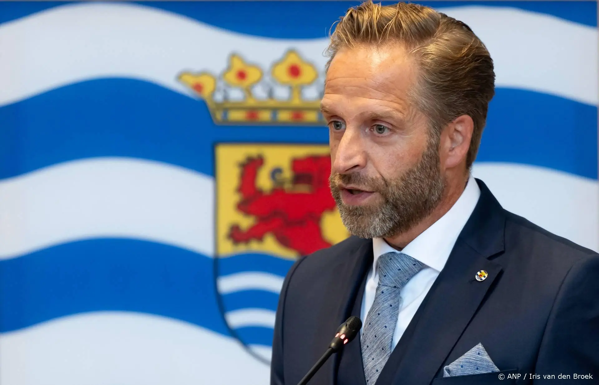 Hugo de Jonge hoopt dat nieuw kabinet in januari op bordes staat