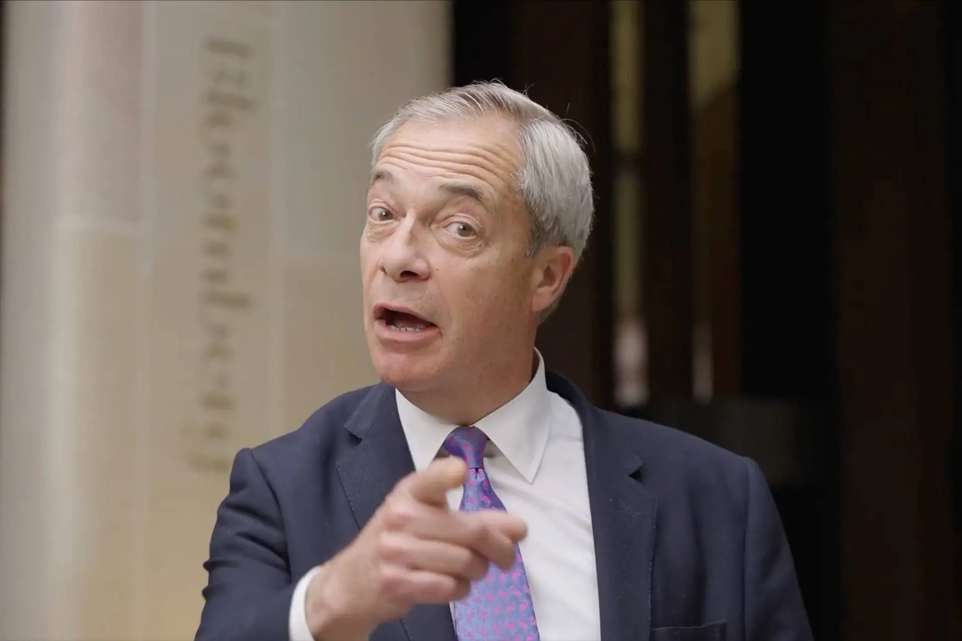 Farage verandert van toon: wil Russische vliegtuigen neerhalen boven NAVO-gebied