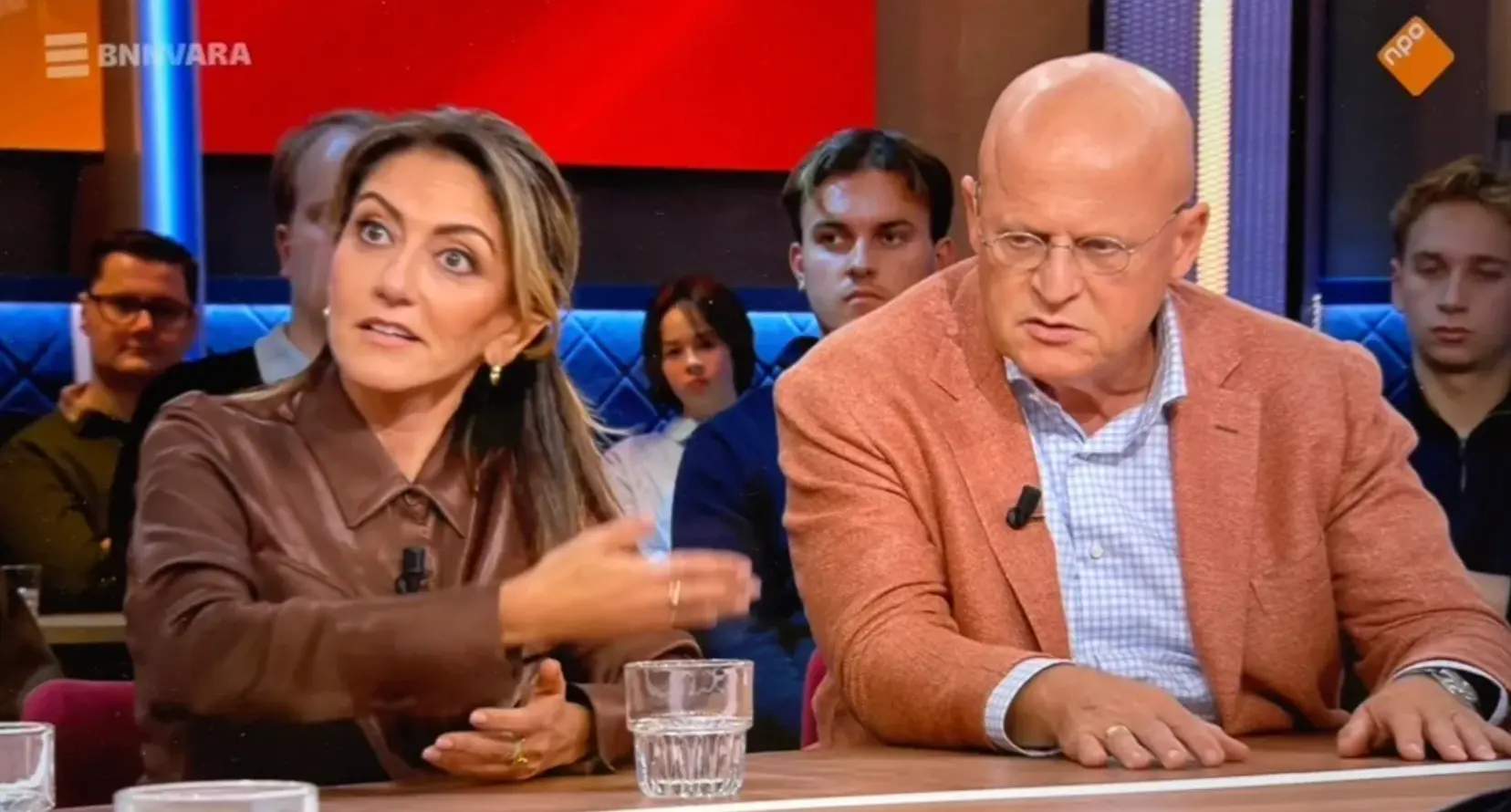 Jan Dijkgraaf fileert Dilan Yesilgöz genadeloos: “Een kakelende schijnvertoning in Pauw & De Wit”