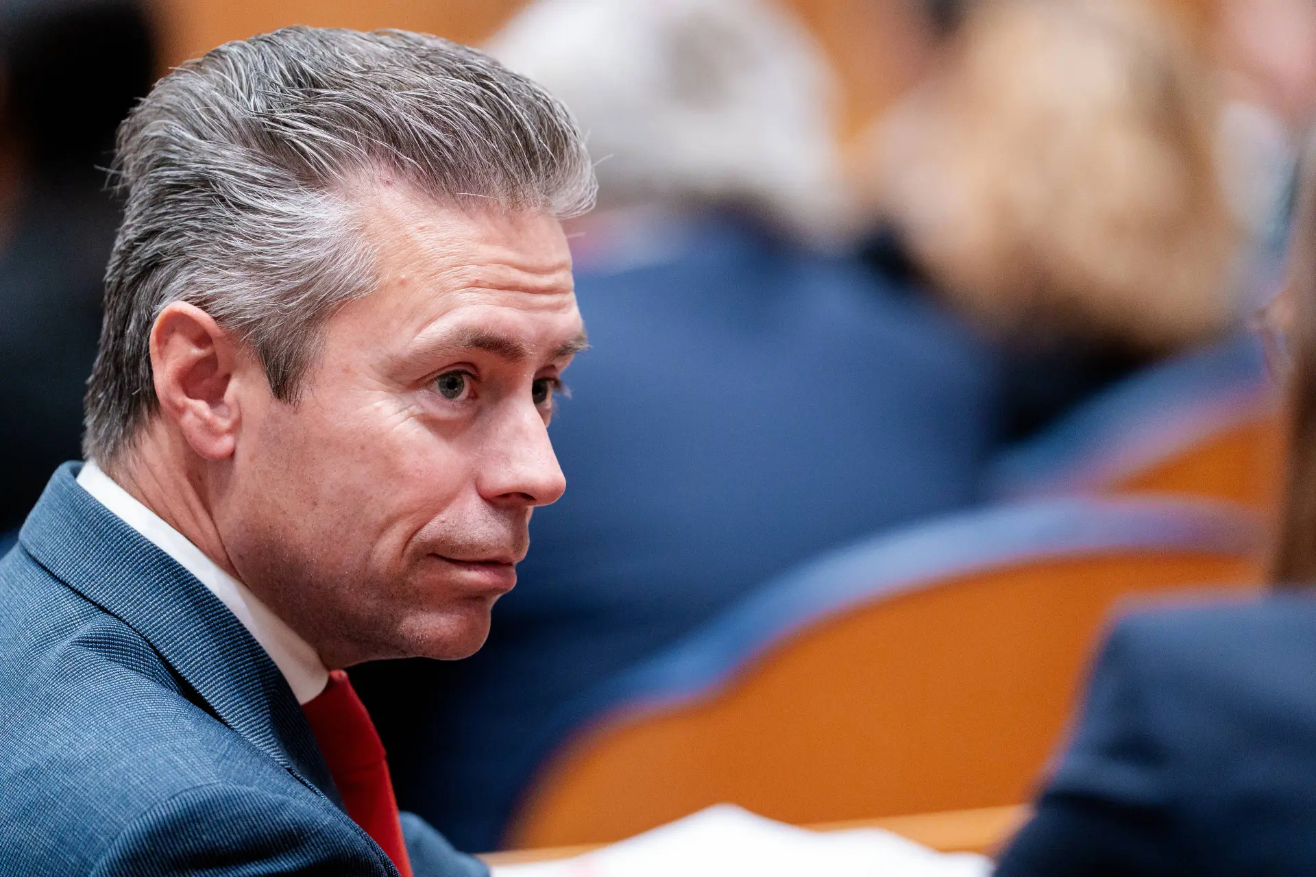 SGP SPEELT MET VUUR: Stoffer houdt deur open voor D66-griezelkabinet. "Trap er niet in!"