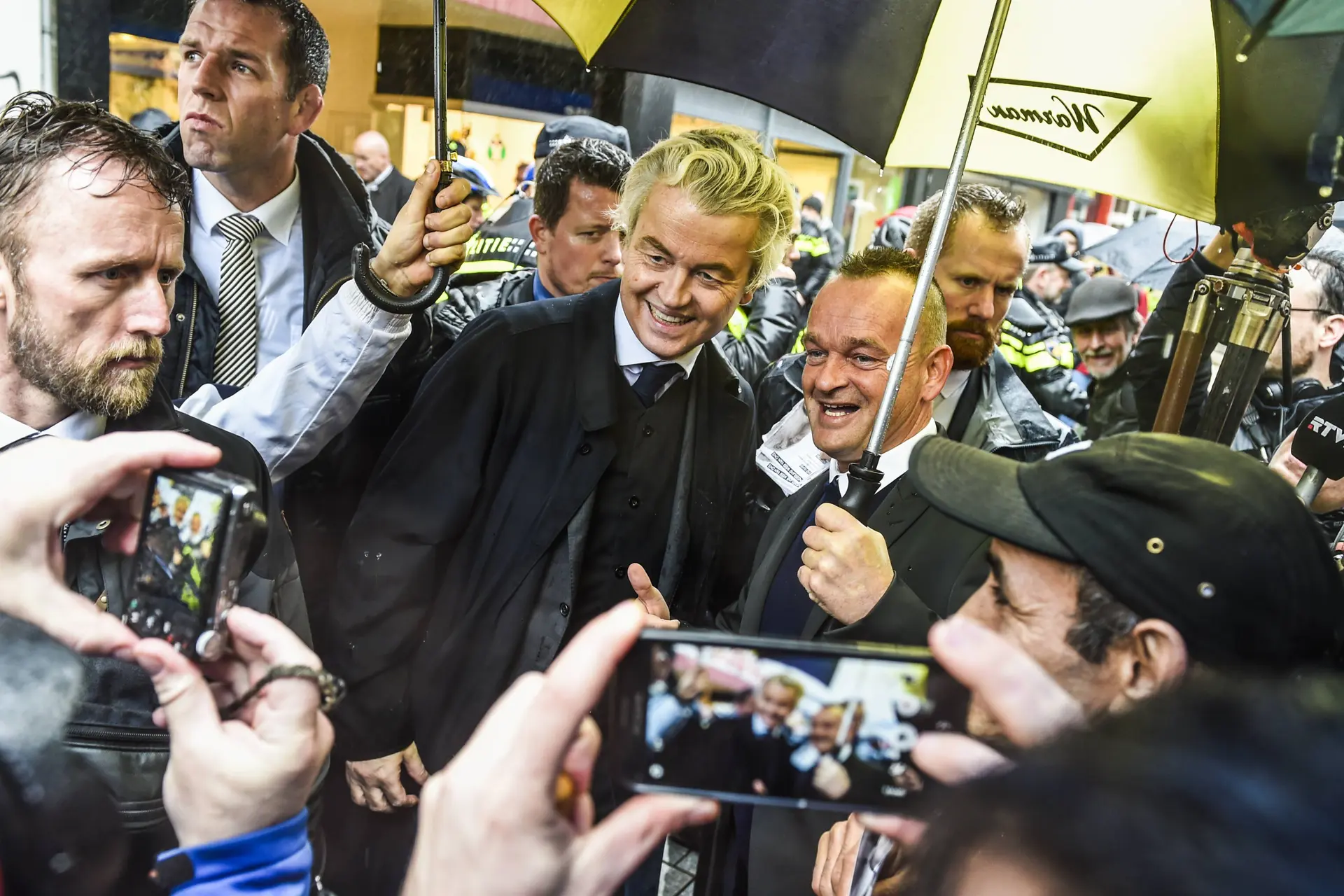 Wilders tegen DDS: “We sluiten niets uit” - PVV overweegt afdwingen hertelling bij minieme voorsprong D66