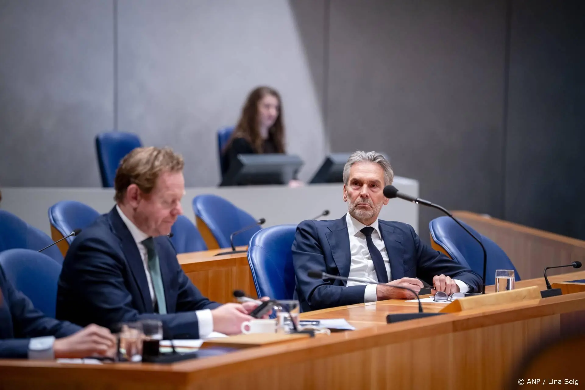 Schoof botst met Kamer over extra geld voor Oekraïne