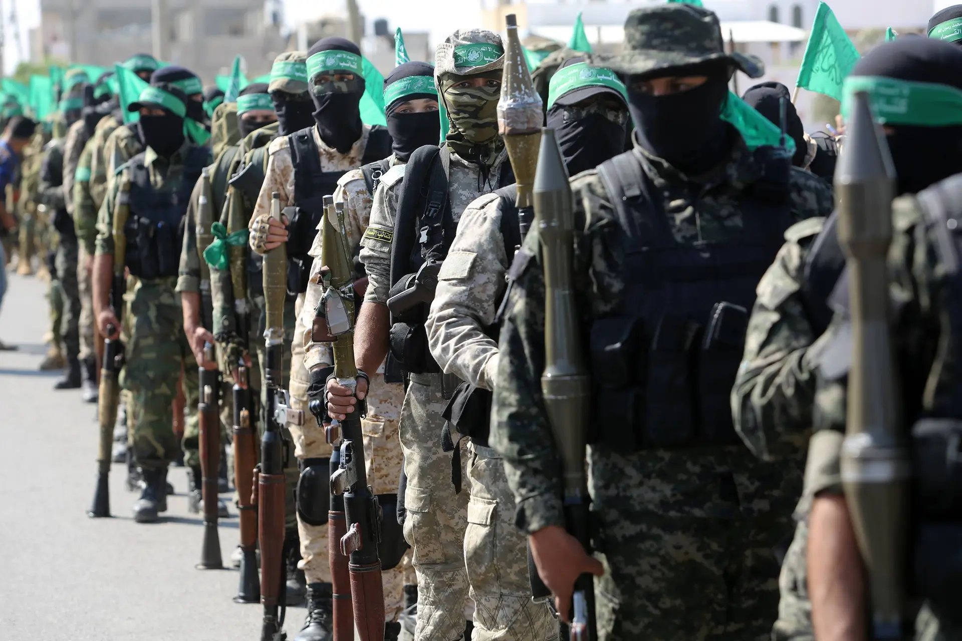 Nederlandse Hamas-aanhanger zocht wapendepots in Europa - hoe diep zit dit netwerk in ons land?