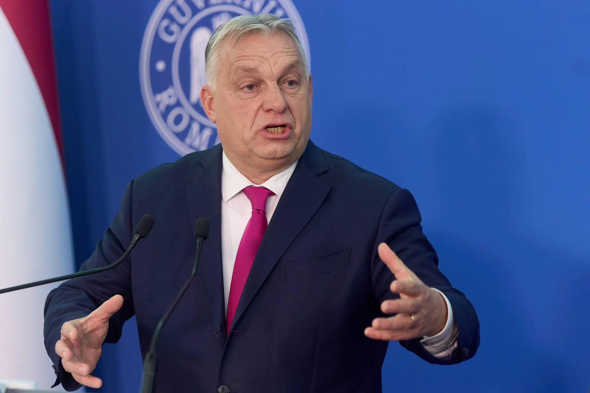 Viktor Orbán haalt keihard uit naar Brussel: ‘Jullie maken oorlogsplan, wij creëren banen!’ (En hij heeft gelijk!)