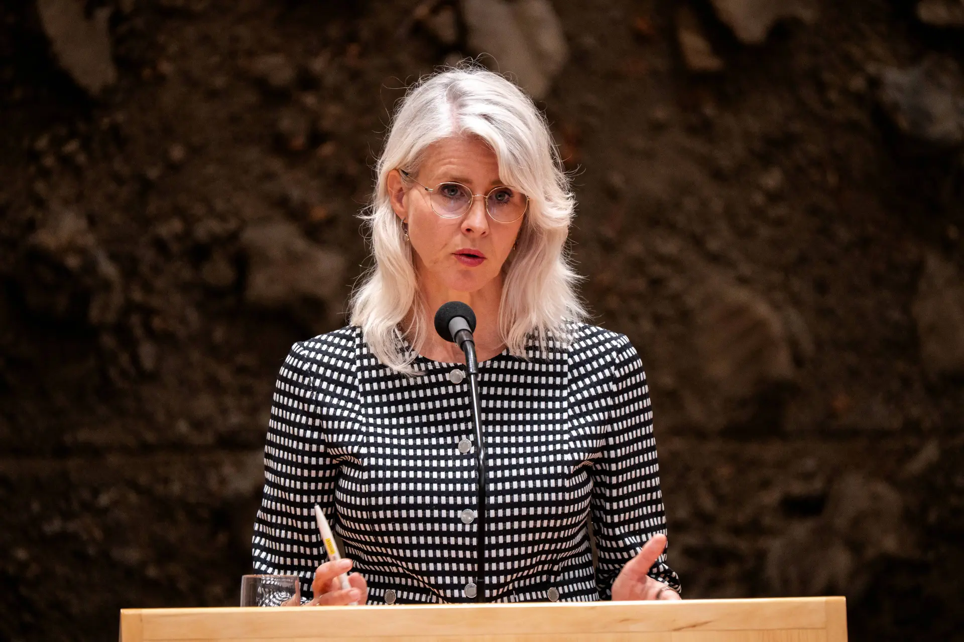Mona Keijzer fileert D66: “Kan je in een metafoor wonen dan?” - uithaal na Jettens draai over ‘tien nieuwe steden’
