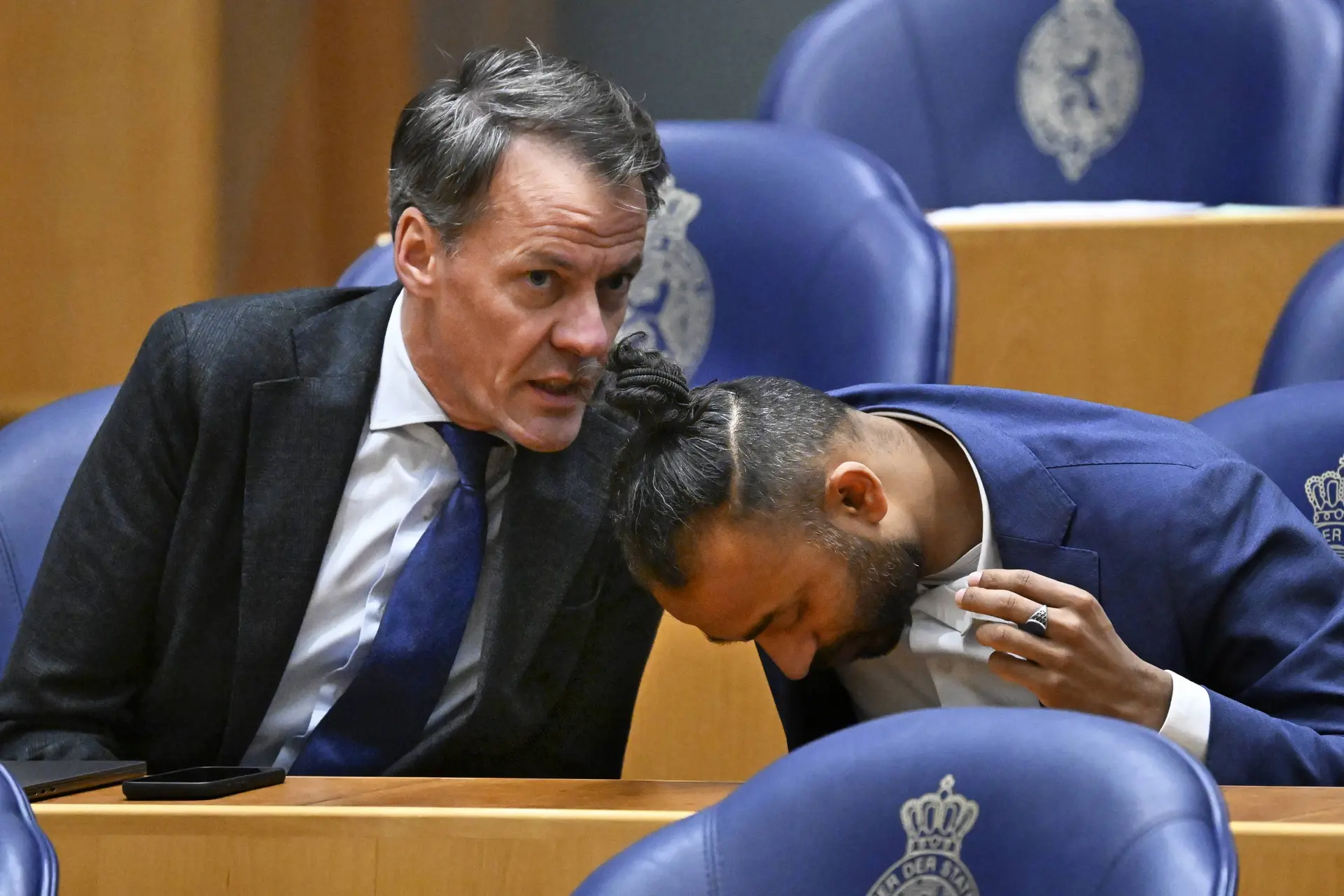 Het partijkartel is in paniek: FVD-succes wordt weggezet als 'buitenlandse inmenging', terwijl linkse manipulatie wordt verzwegen