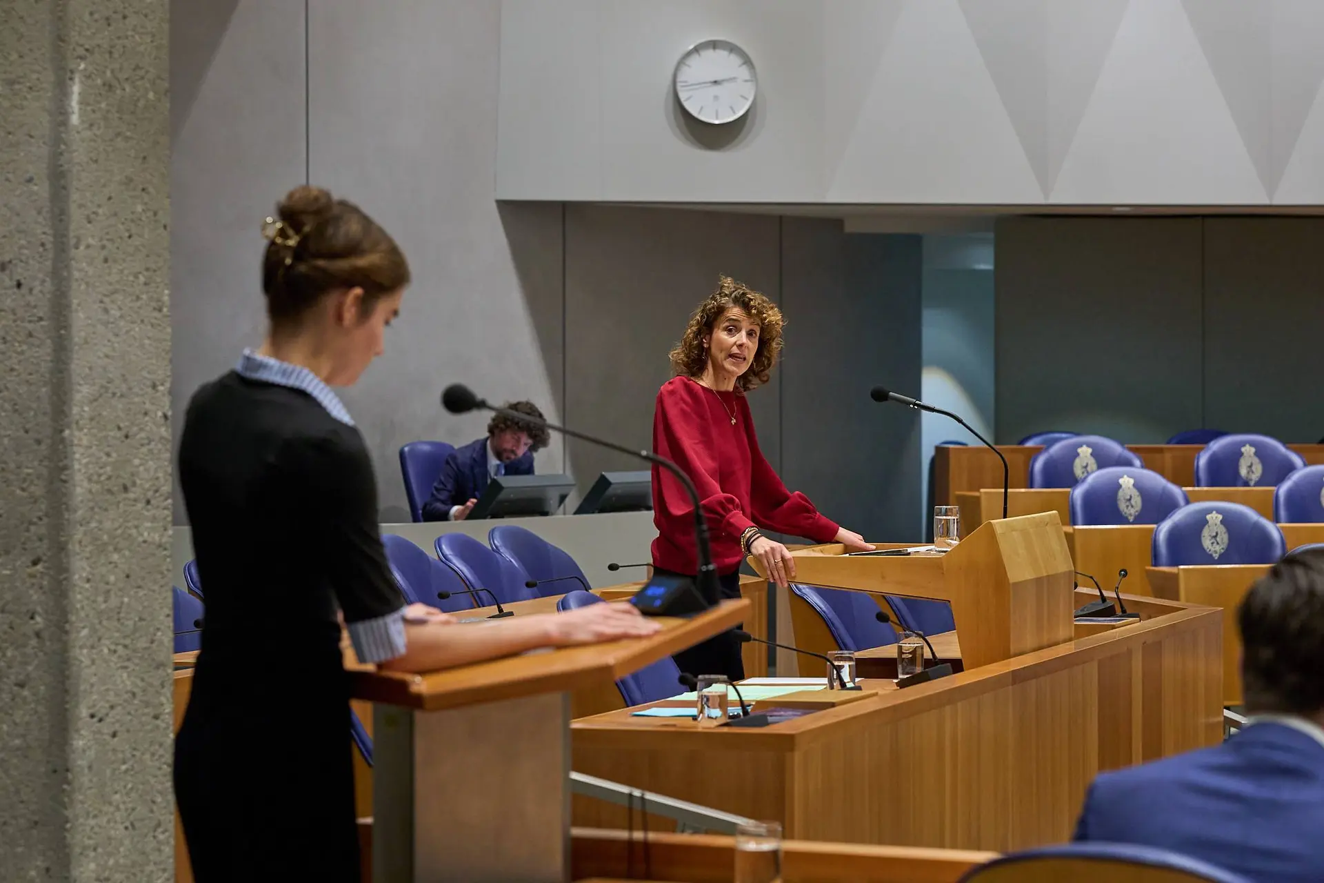 FVD BREIDT UIT: De Vos doet mee in 100+ gemeenten, elite bibbert!