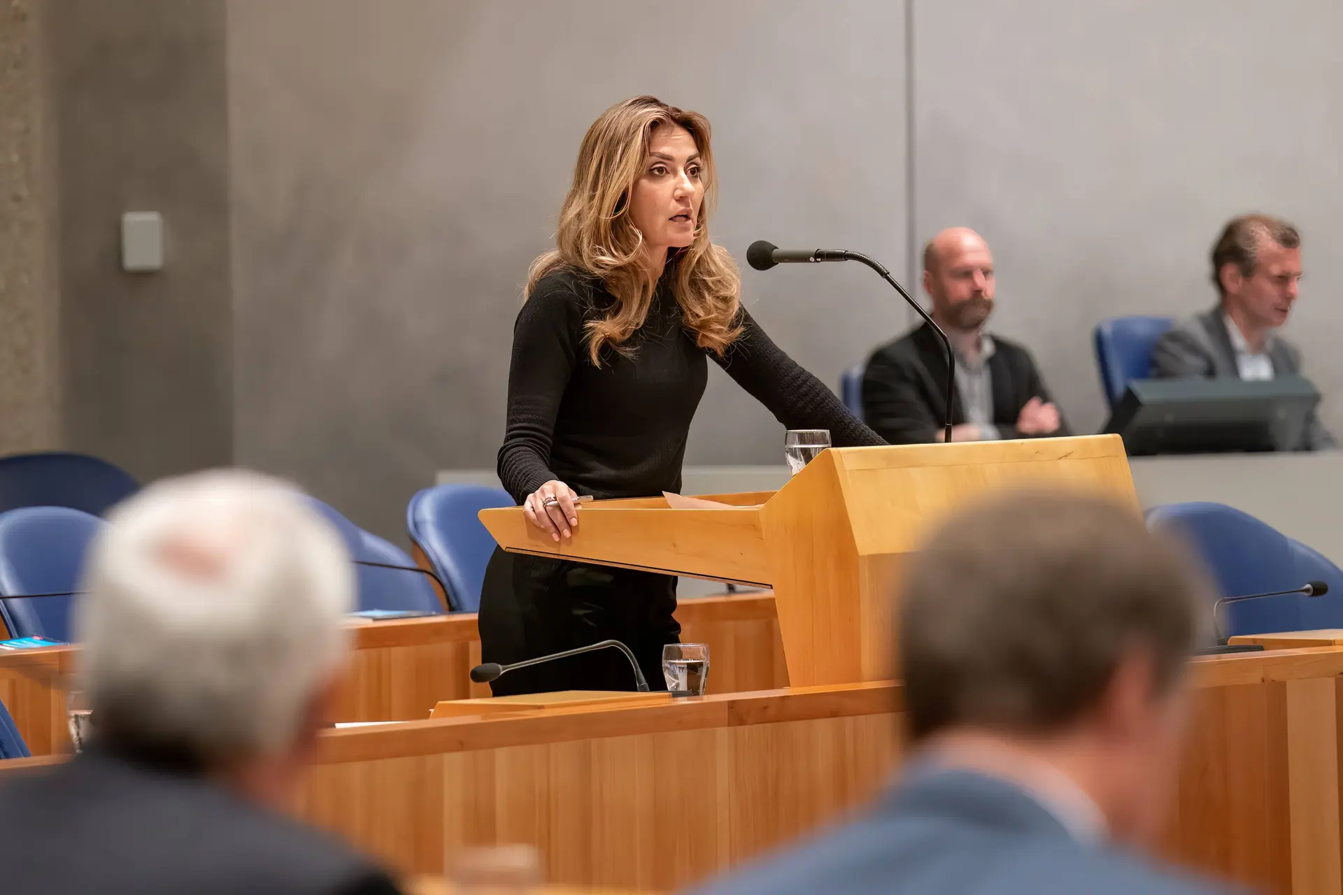FORMATIE-BEDROG: Kartel vlucht naar luxe landgoed om tijd te rekken tot na verkiezingen
