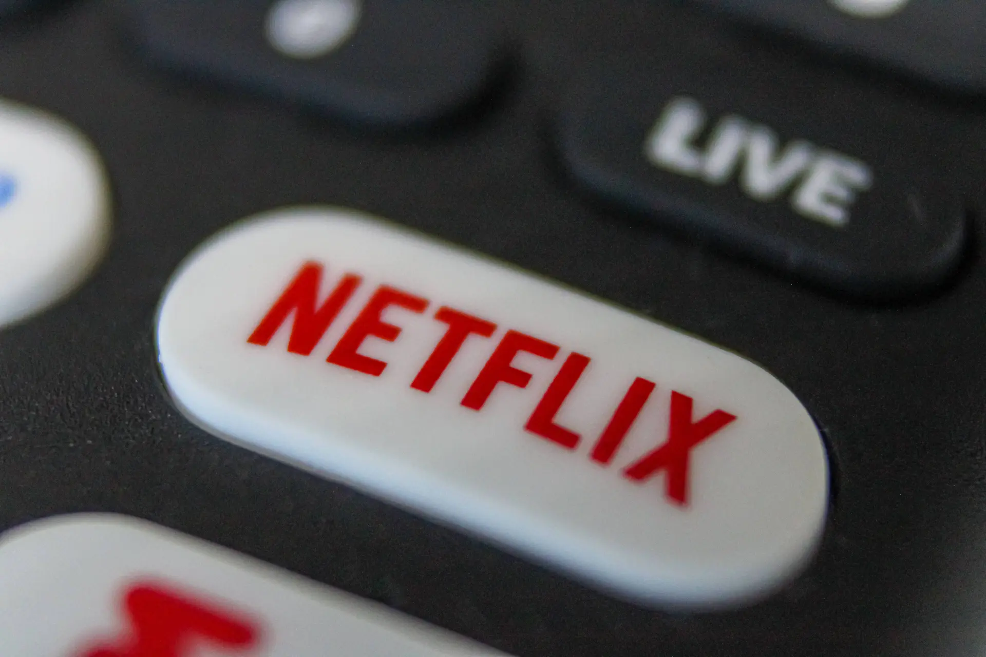 Netflix doet het wéér: hitserie naar de knoppen door opgelegde woke-agenda – "Doe normaal!"