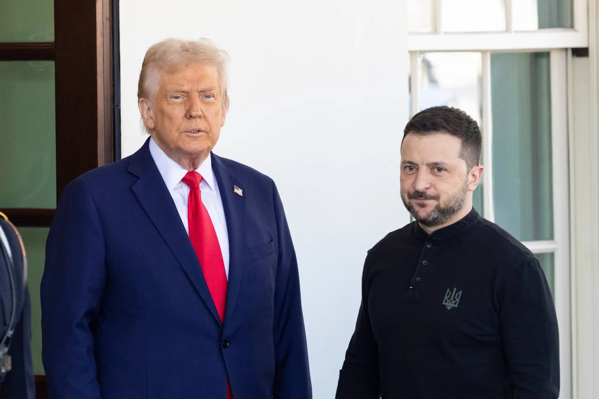 Zelensky vernederd voor ontmoeting: Trump veegt 'vredesplan' van tafel en eist totale gehoorzaamheid