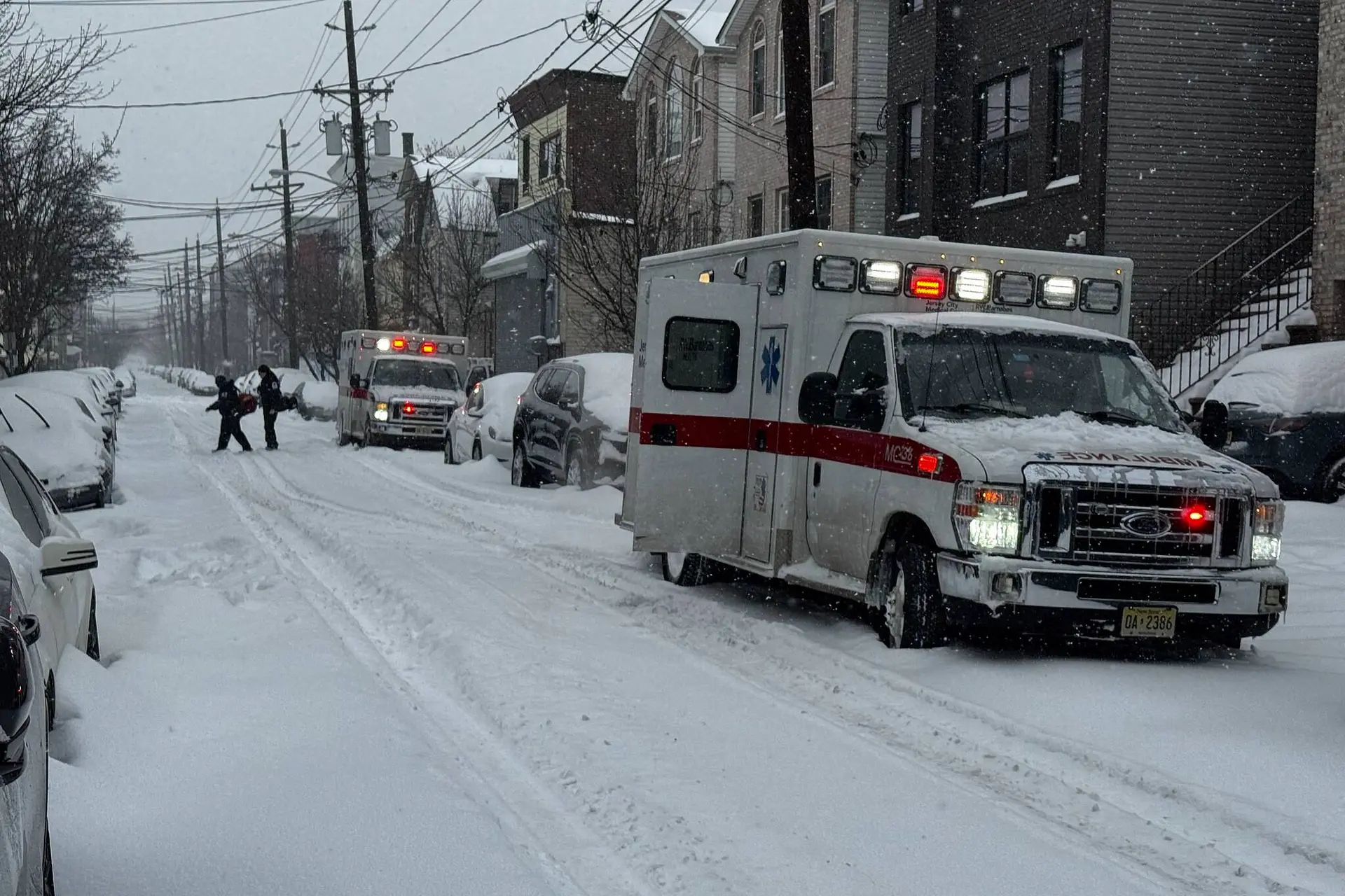 2048px-Winter_Storm_Fern_in_Jersey_City_on_January_25