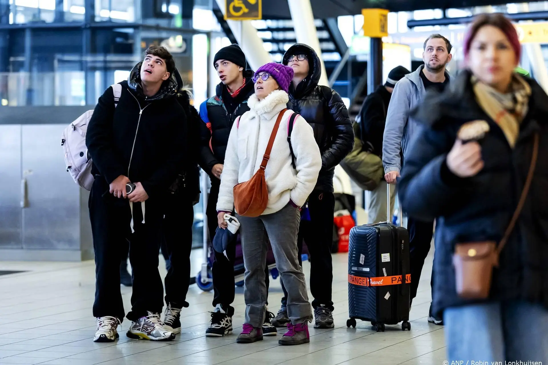 NS rijdt na 12.00 uur nog met uitgeklede winterdienstregeling 