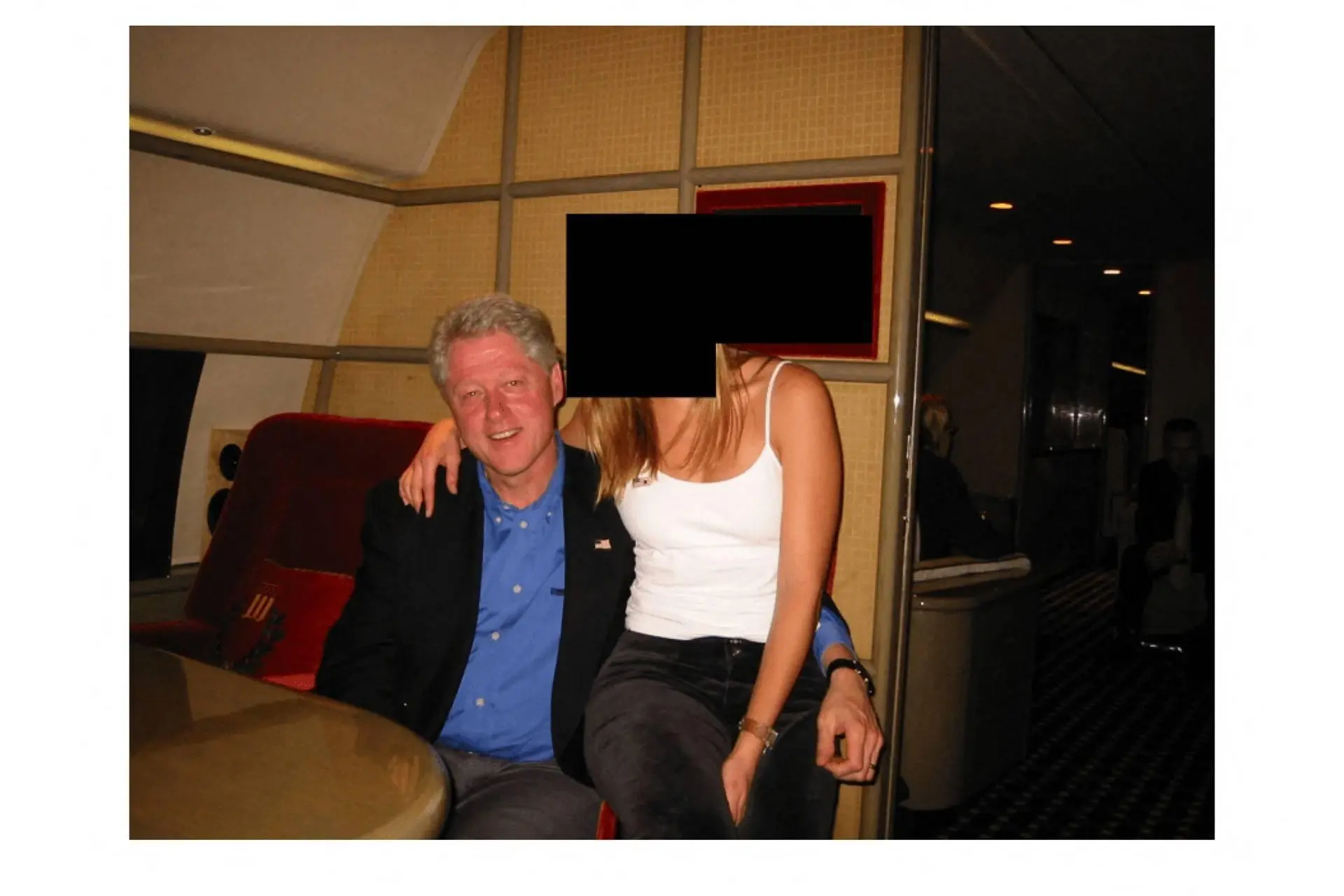 Amerikaanse oud-president Clinton blijft weg van Epstein-verhoor