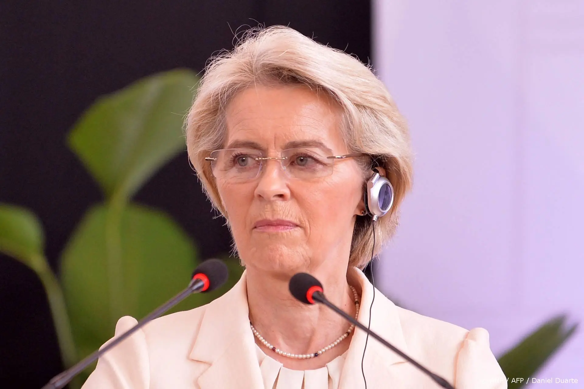 Von der Leyen niet aanwezig bij debat over motie van wantrouwen