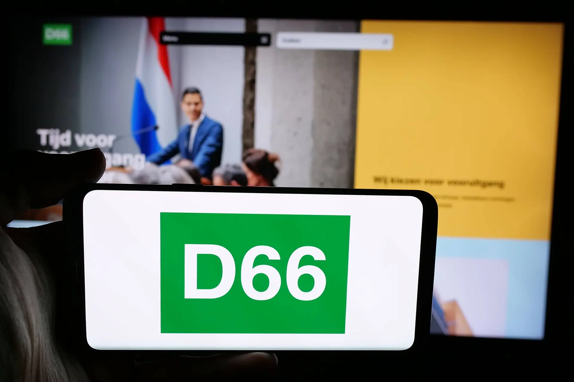 OPGERUIMD STAAT NETJES: Van Berkel (D66) vlucht uit Kamer na CV-leugens - 'Per direct weg!'
