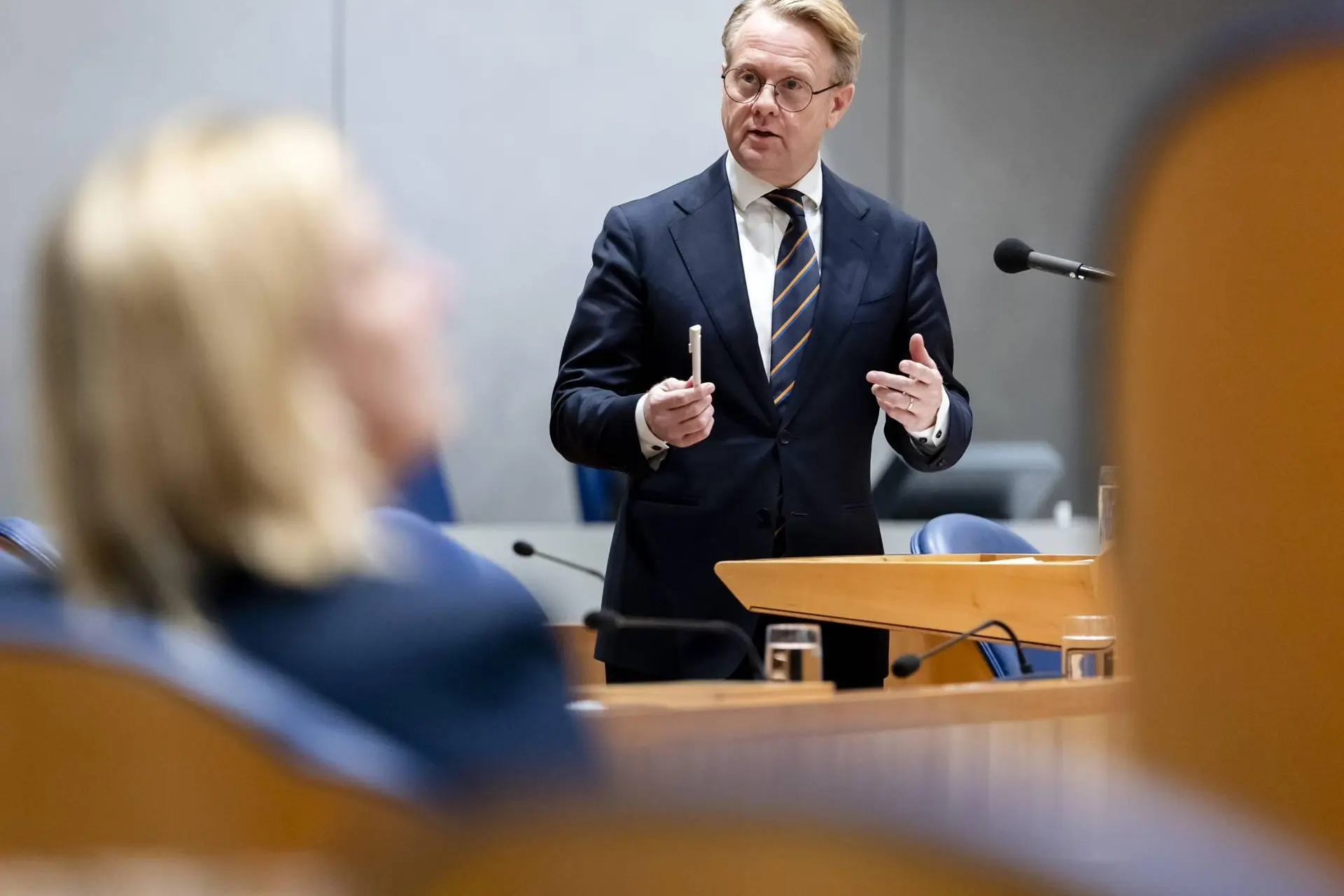 Minister stelt Kamer gerust: er komt geen 'waterslot'