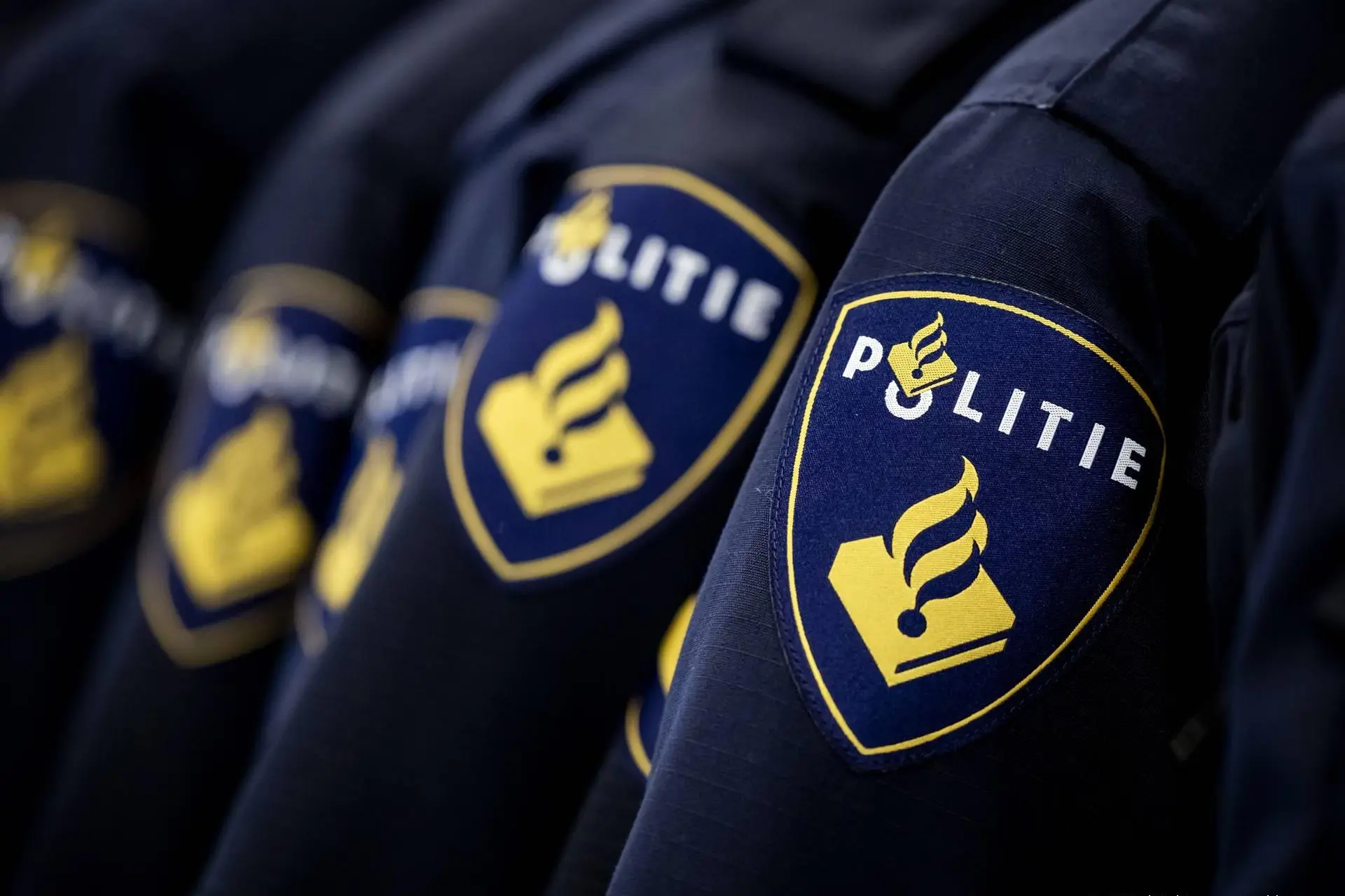ME grijpt in bij protest tegen komst azc in Bleskensgraaf