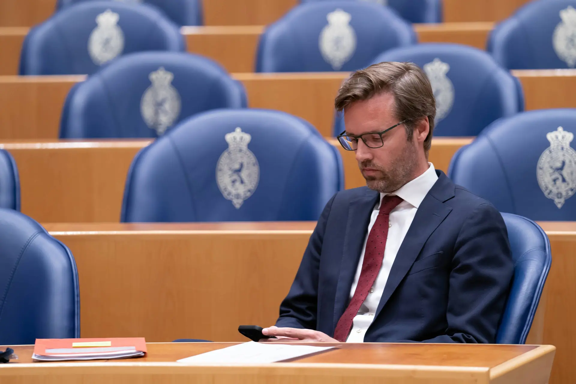 Kritiek op miljoenen voor sociale media van ministers: "Wie betaalt het? Wij!"