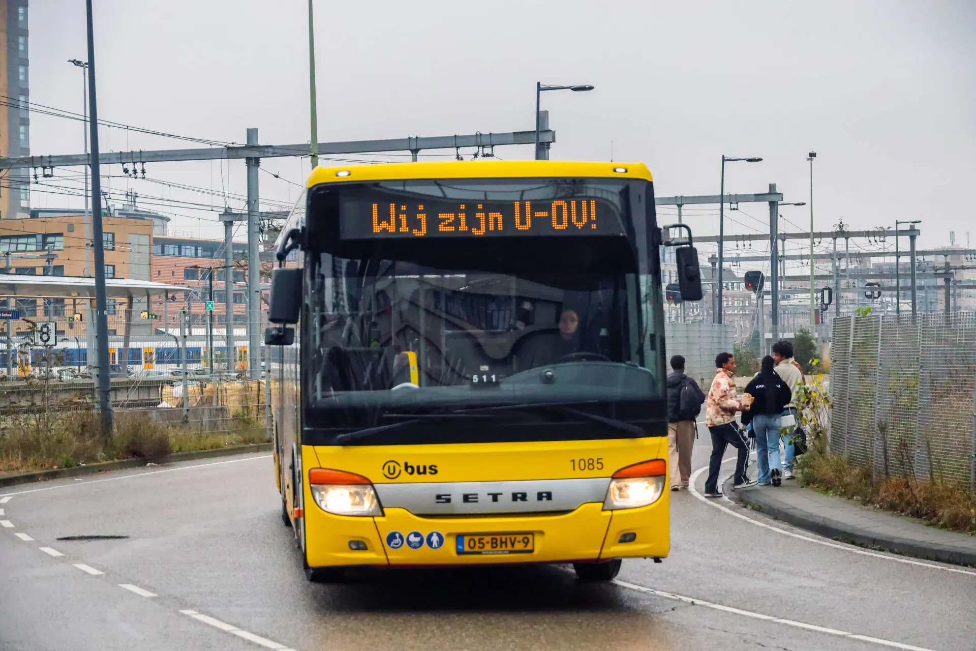 Totale anarchie in Utrecht: Chauffeurs rennen voor hun leven, OV is ingestort na wissel