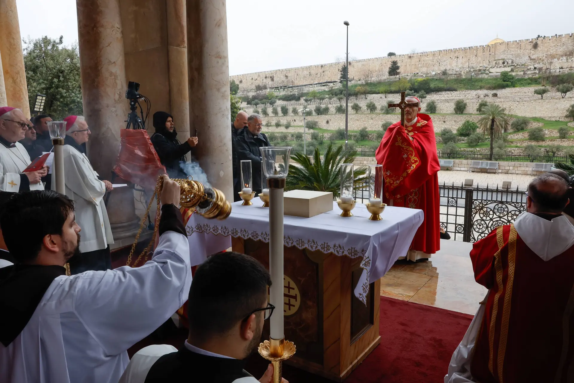 Israël bindt in na wereldwijde christelijke woede over blokkade Heilig Grafkerk