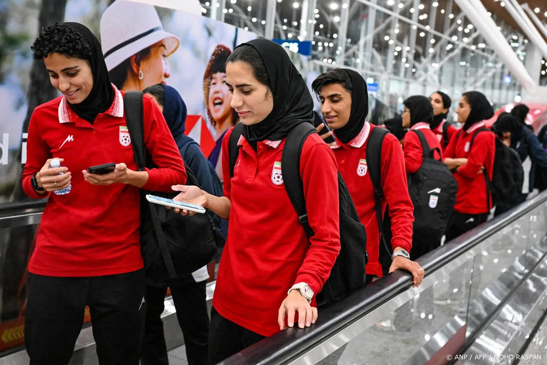 Nog drie Iraanse voetbalsters zien af van asielaanvraag Australië
