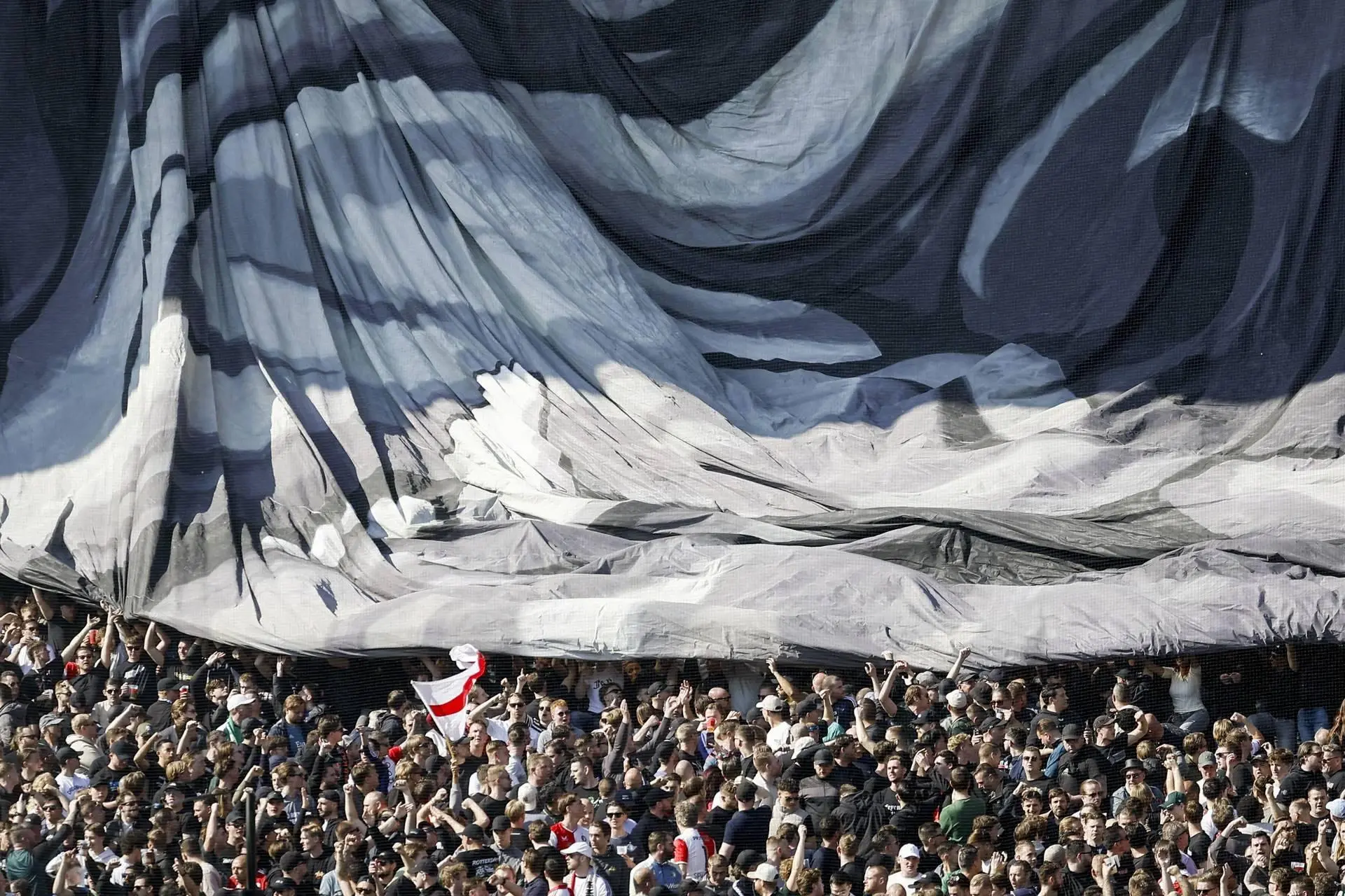 Arrestaties bij duel Feyenoord-Ajax, merendeel voor discriminatie