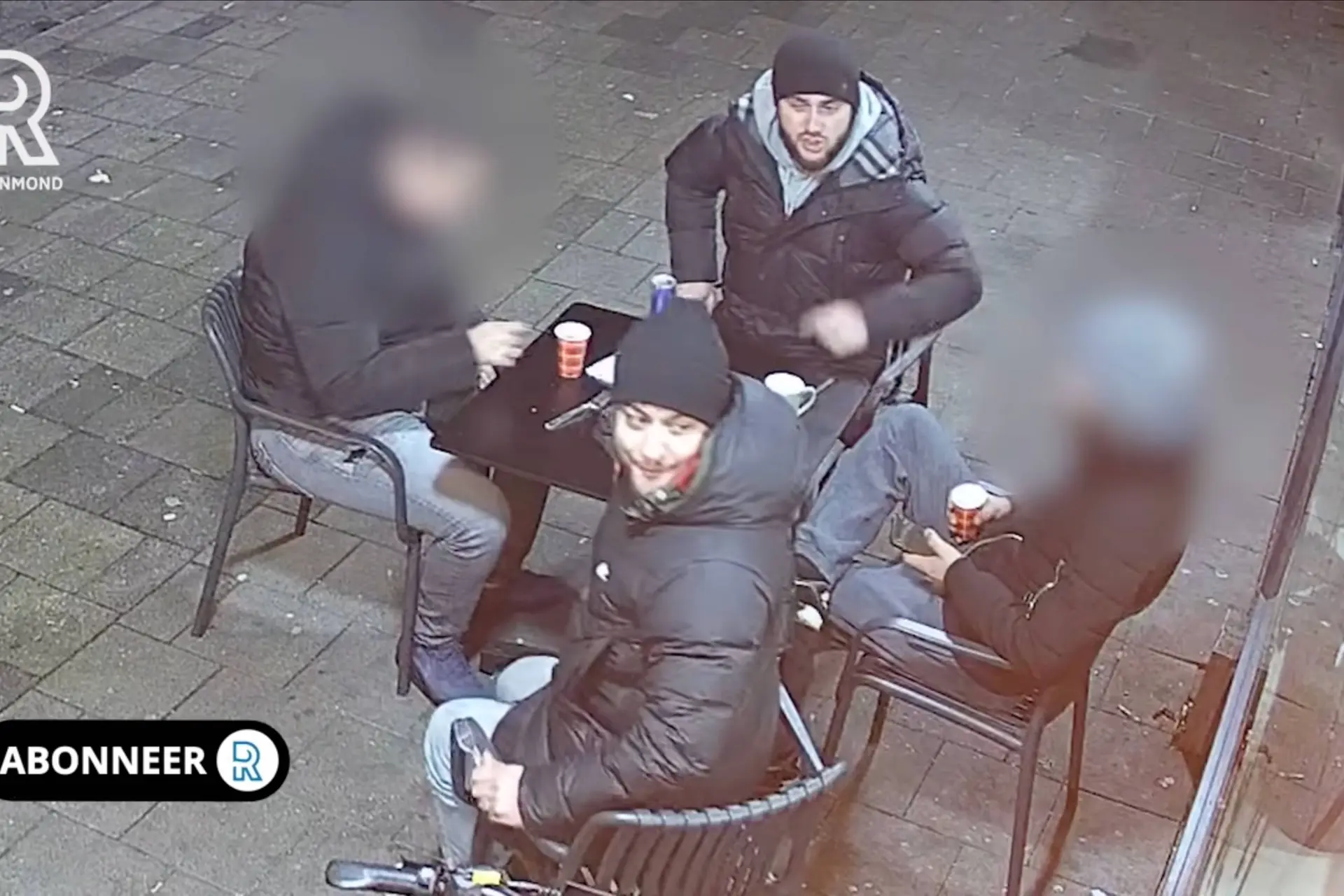 Herkent u dit straattuig? Man beestachtig neergestoken door immigranten bij shoarmazaak in Rotterdam-Zuid