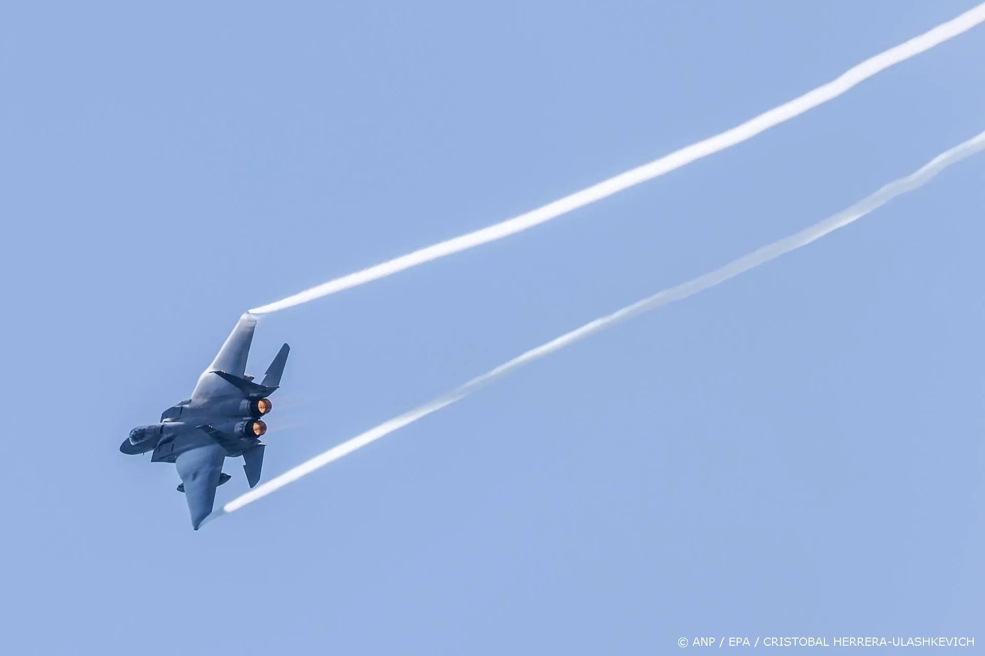 Iran en VS zoeken door naar vermist bemanningslid F-15 in Iran