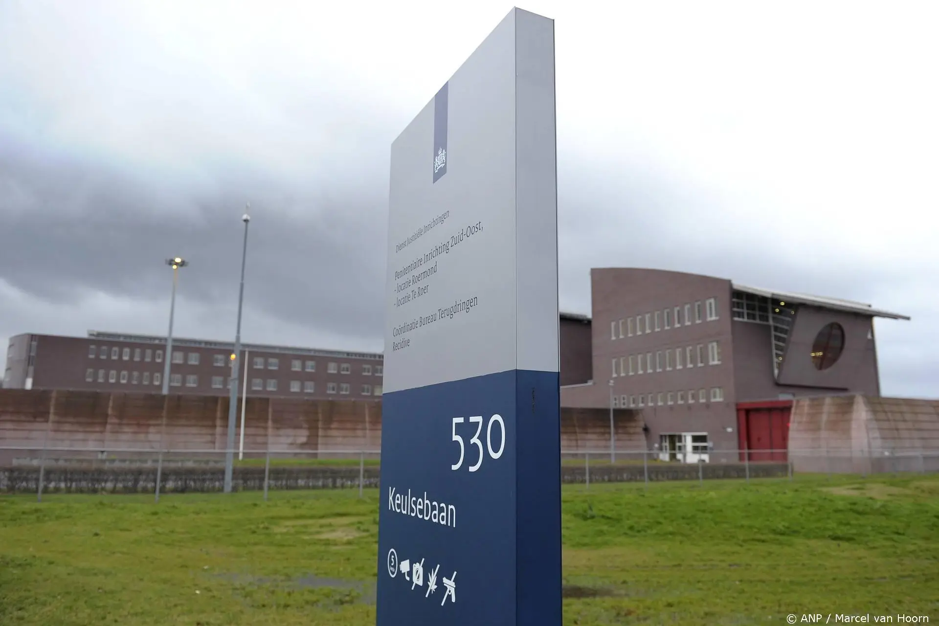 Chauffeur bij moord Peter R. de Vries gestoken in gevangenis