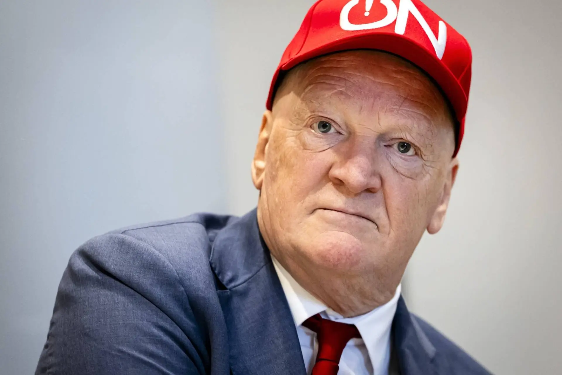 ON! moet Karskens 100.000 euro betalen, ontslag blijft in stand