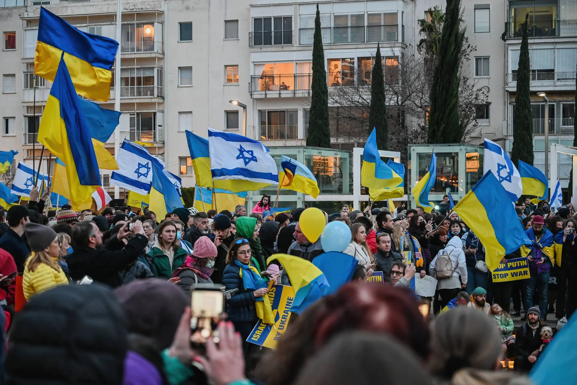 Pak de popcorn: Oekraïne en Israël vliegen elkaar in de haren over 'gestolen' Russisch graan
