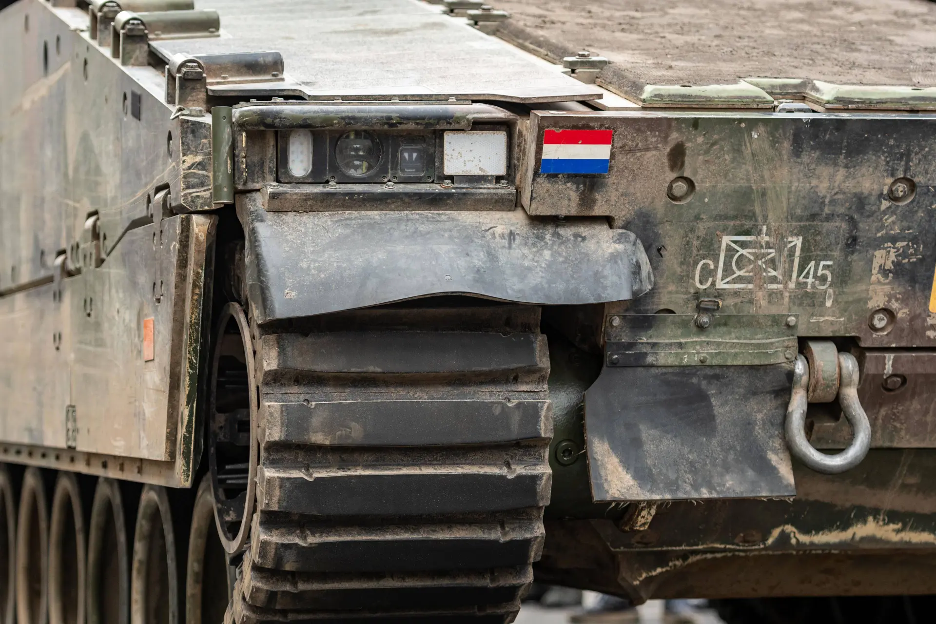 Haagse paniekzaaierij: Falend kabinet-Jetten praat ons een 'sluimeroorlog' aan om eigen incompetentie te verhullen
