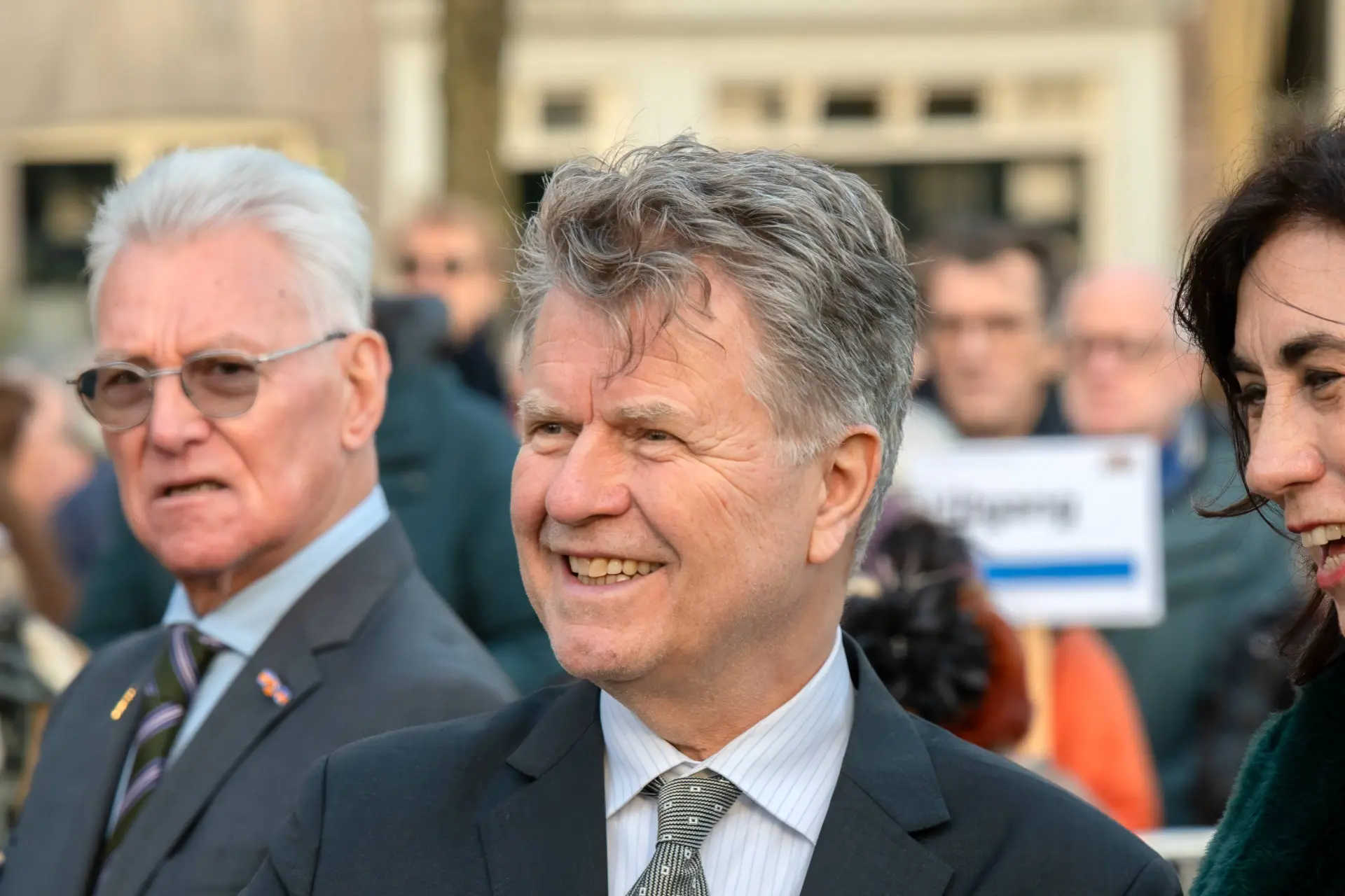 D-Day in de Eerste Kamer: Hypocriet D66 torpedeert eigen asielwetten en zet de grenzen wagenwijd open