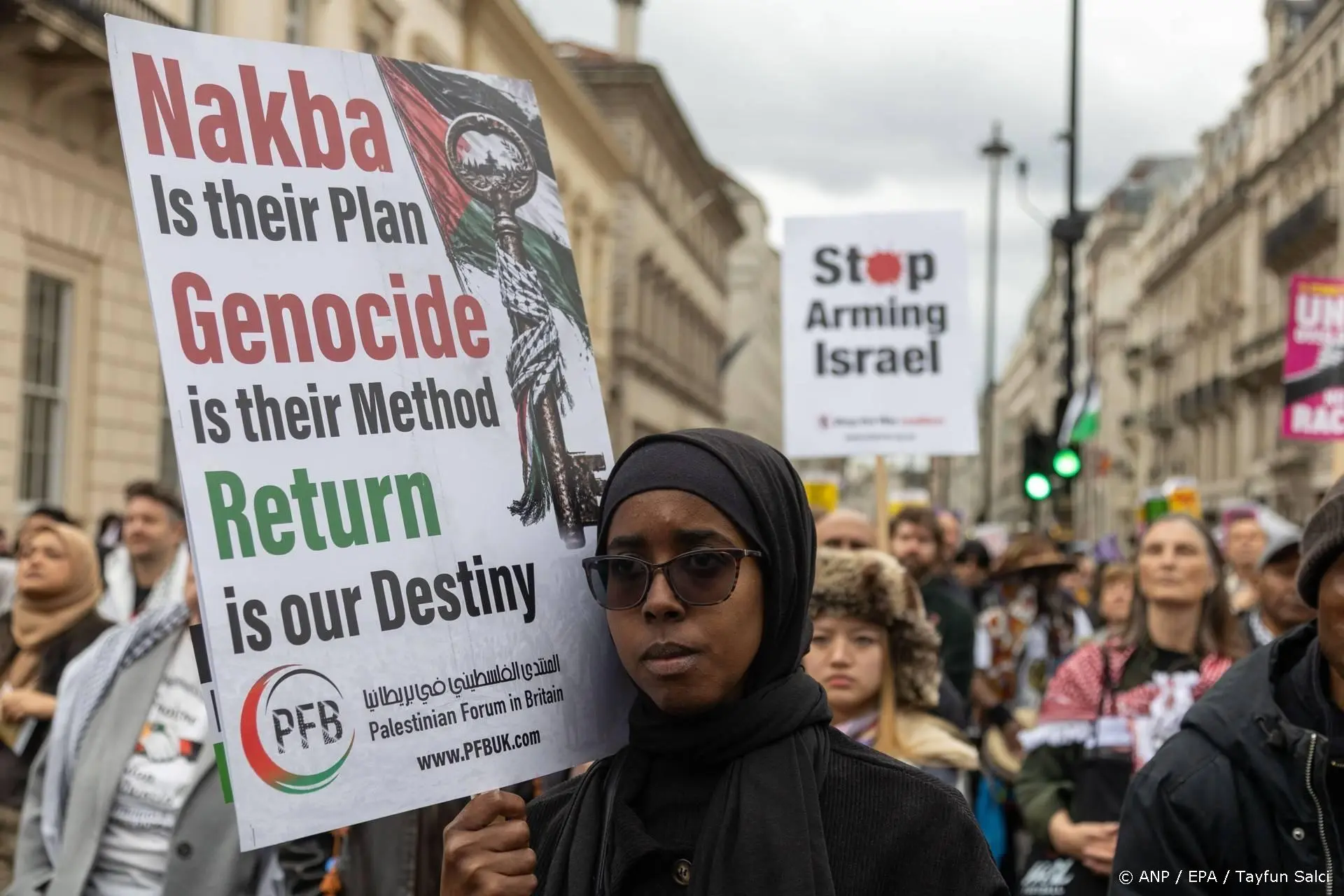 Grote anti-immigratie- en pro-Palestijnse demonstraties in Londen