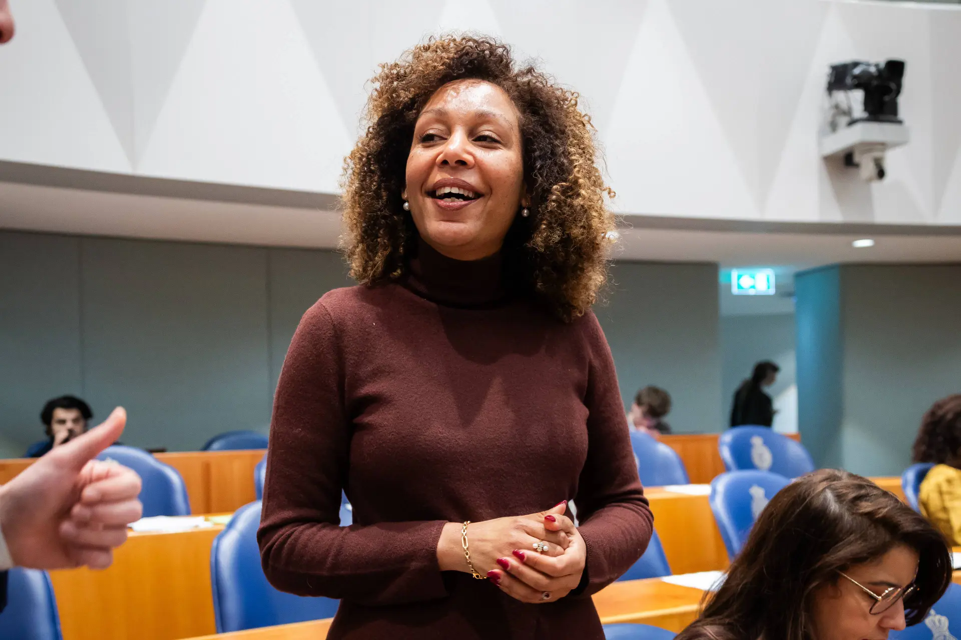 D66-fraudeur Nathalie van Berkel doorbreekt stilzwijgen met lachwekkende zweefblog na cv-bedrog