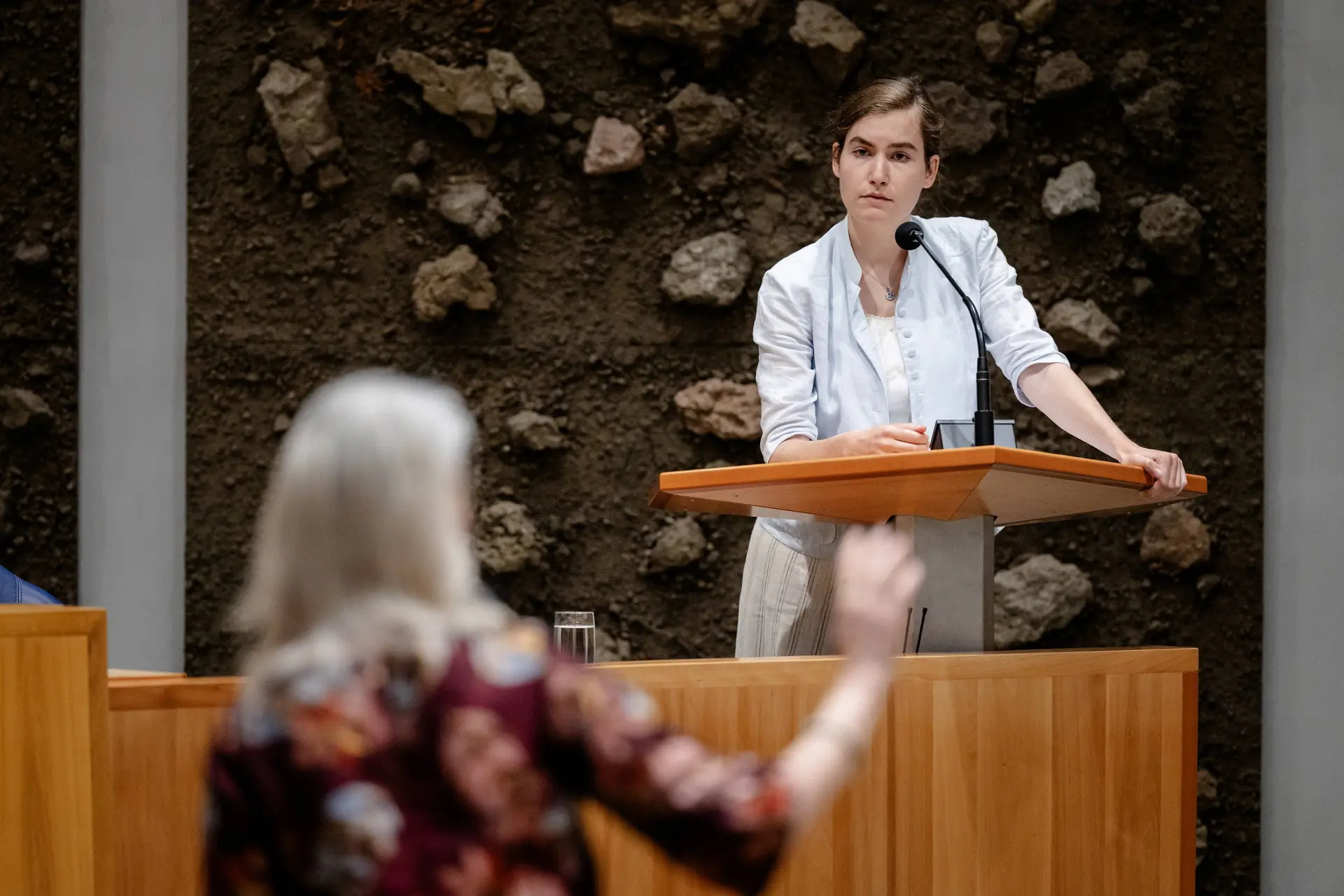 Lidewij de Vos ontmaskert lafhartig bezoek Rob Jetten aan Ter Apel: "Omwonenden worden compleet genegeerd!"