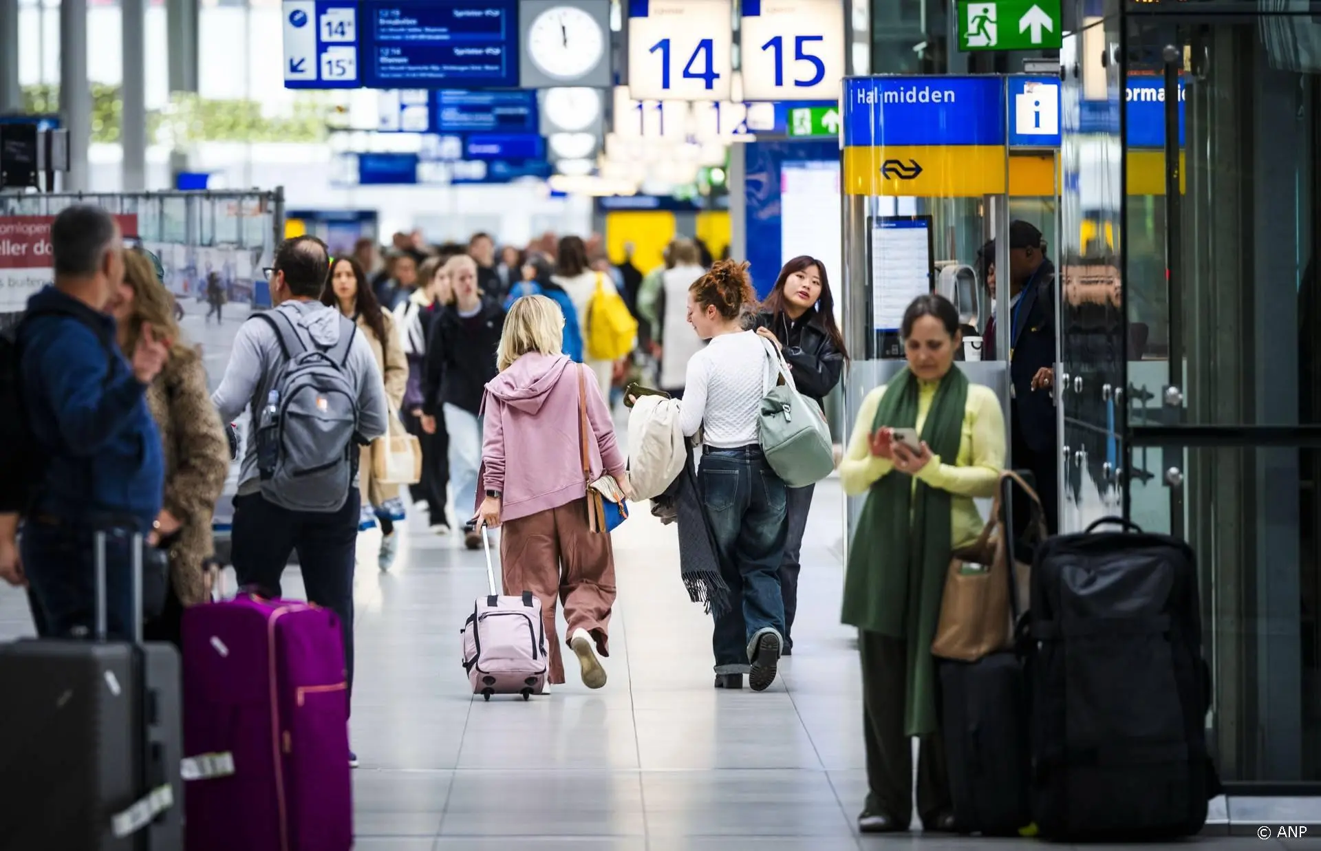 Meer dan 100.000 mensen kochten zomerabonnement trein