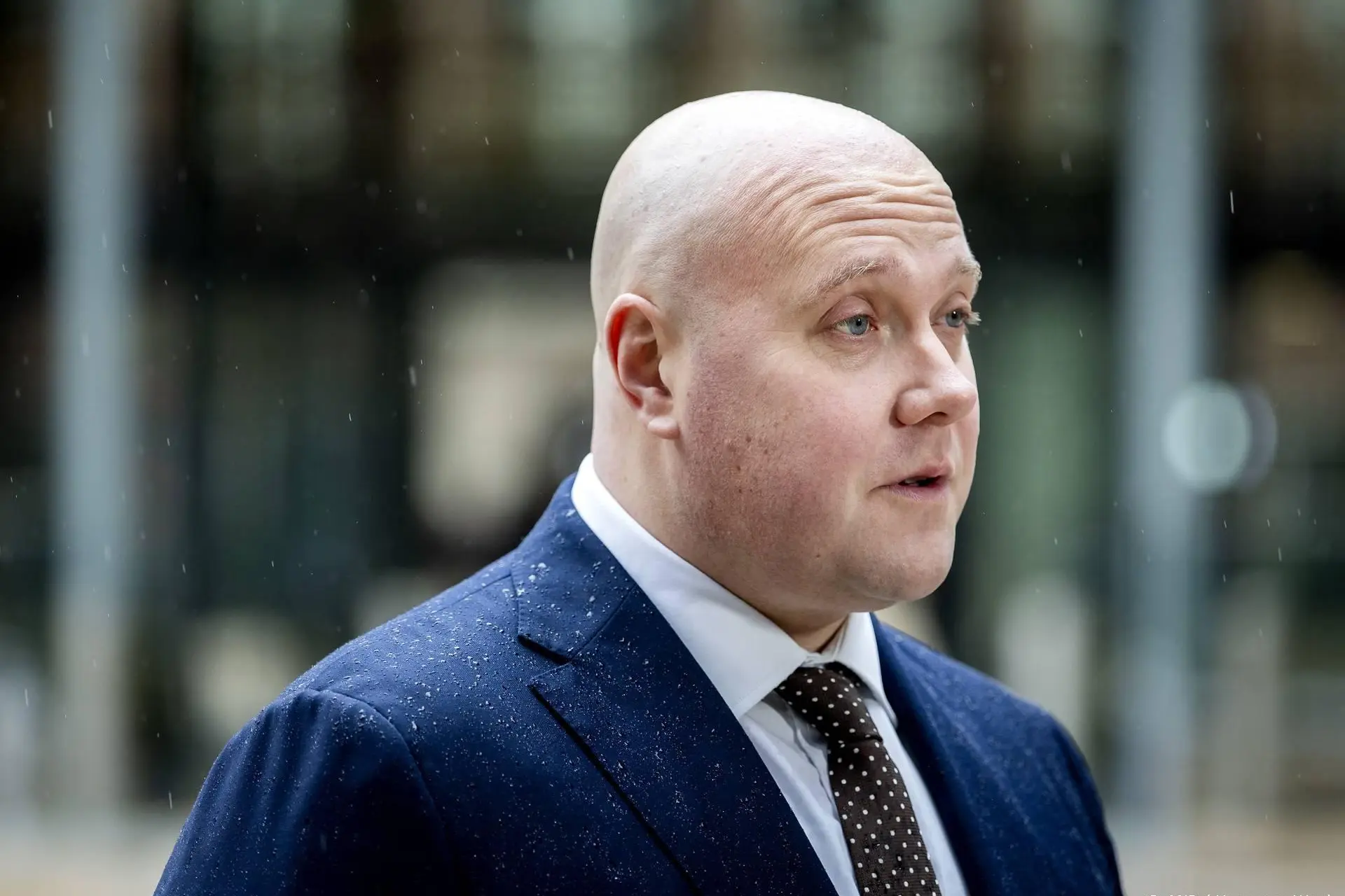Aartsen tegen werkgevers: dwing mensen niet nu naar werk te komen