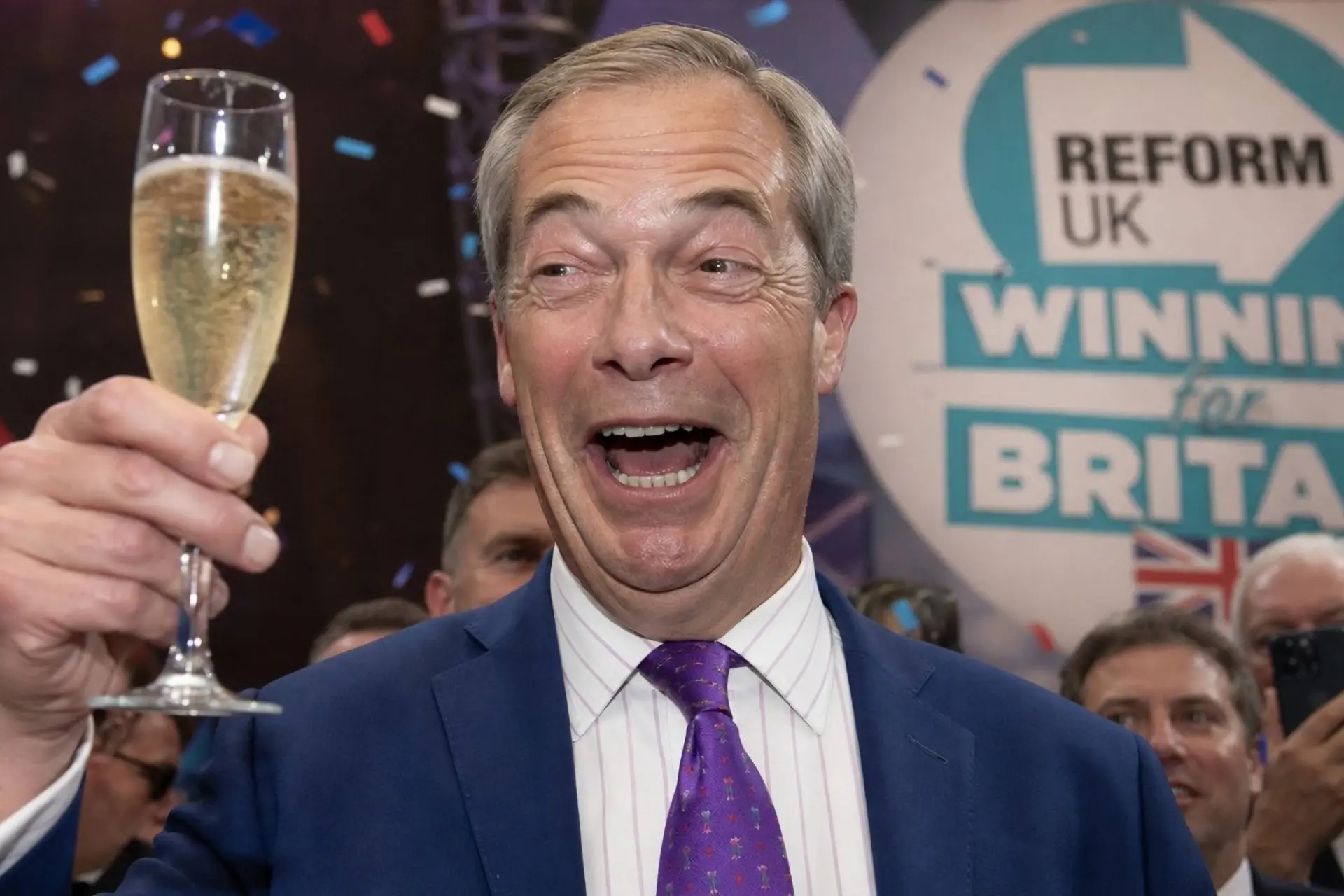 Het Britse partijkartel implodeert volledig: Waarom de monsterscore van Nigel Farage een doodvonnis is voor de elites
